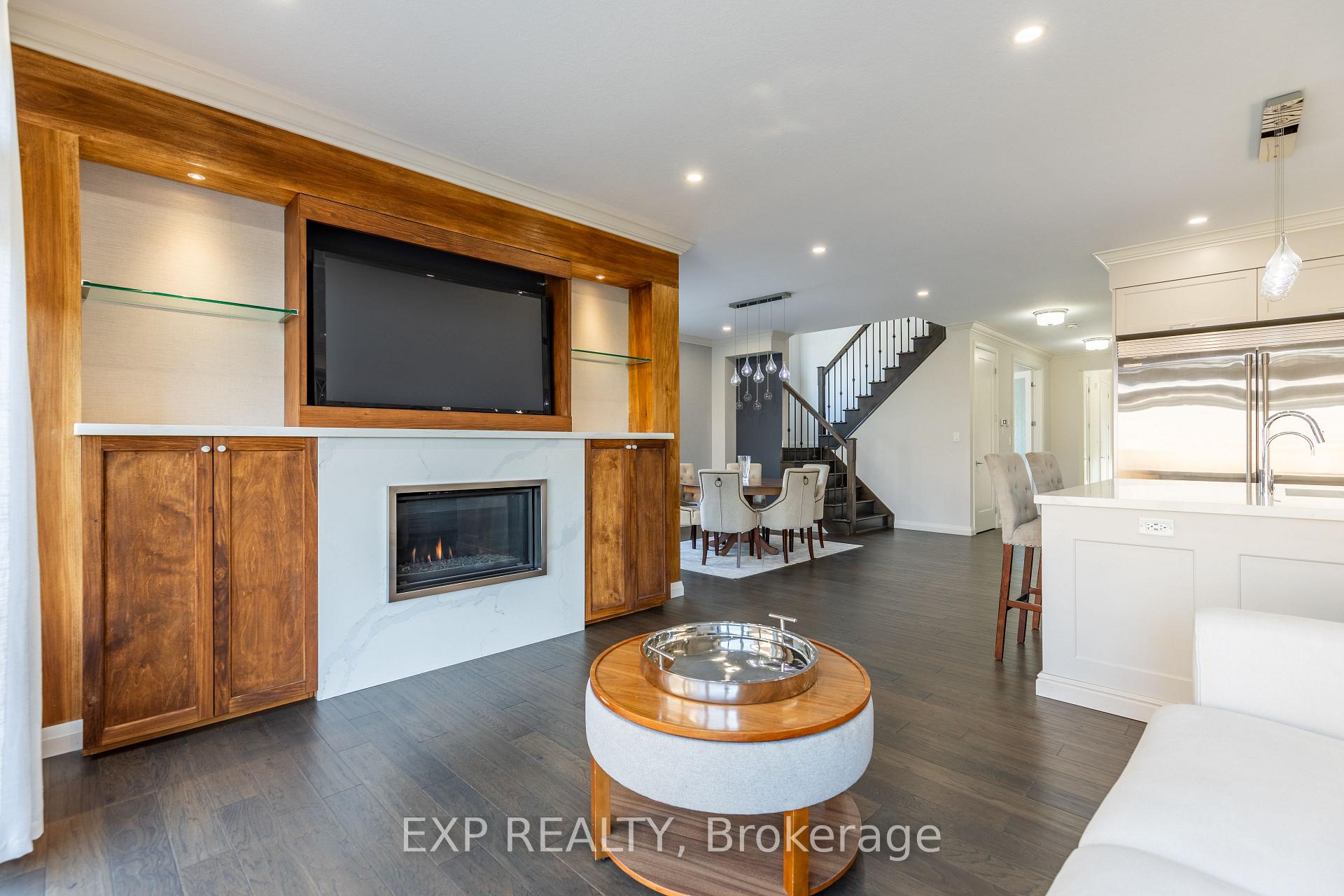 Photo 10 of Unit 7, 35 Midhurst Heights, Hamilton, Stoney Creek Mountain — HOMEH