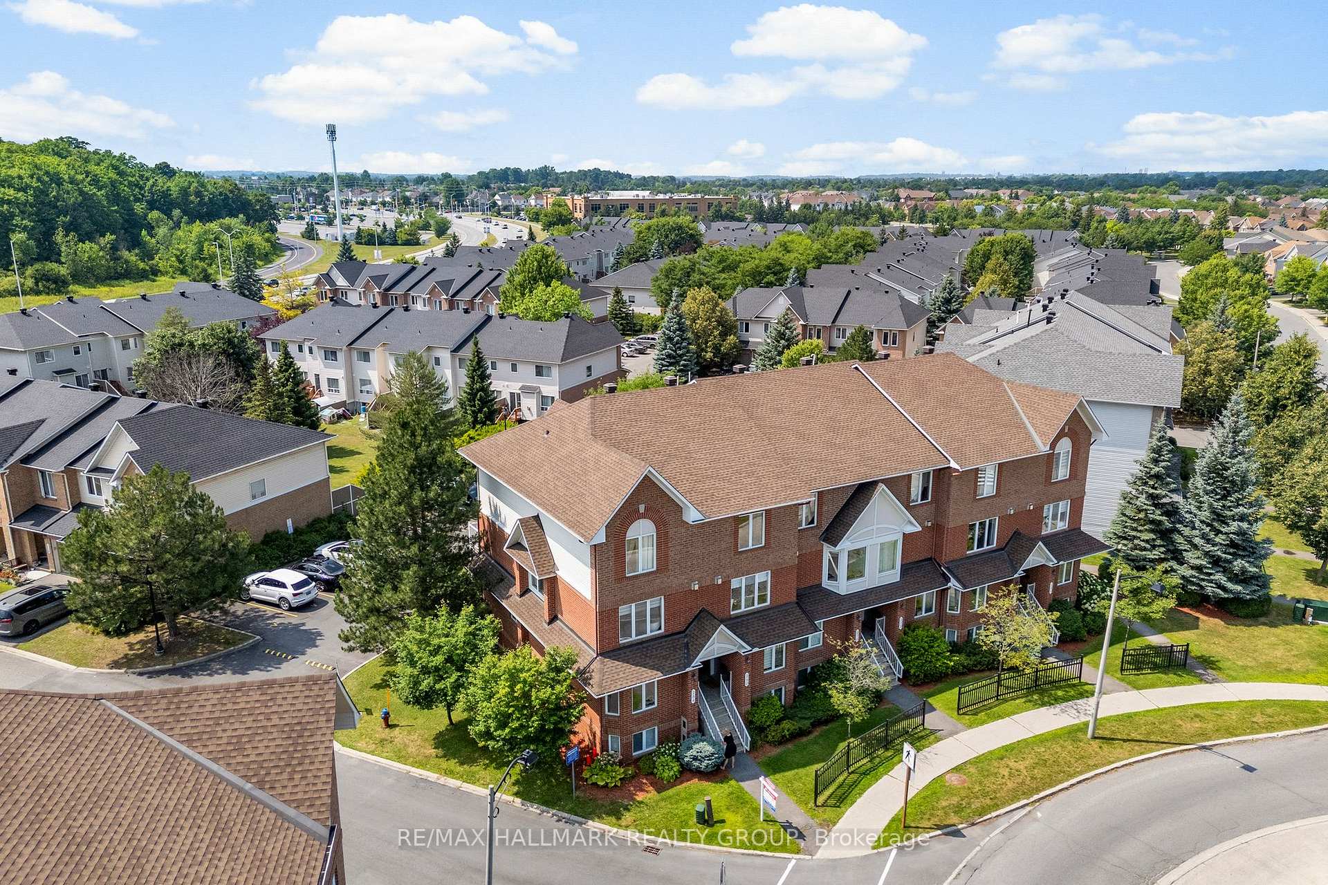 Photo 1 of 282 Cresthaven Drive, Ottawa, Barrhaven East — HOMEH