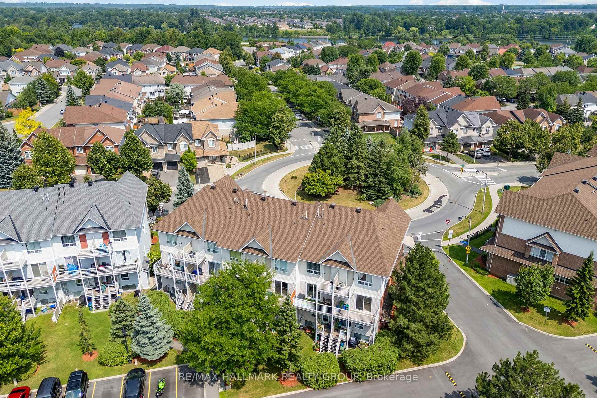 Photo 3 of 282 Cresthaven Drive, Ottawa, Barrhaven East — HOMEH