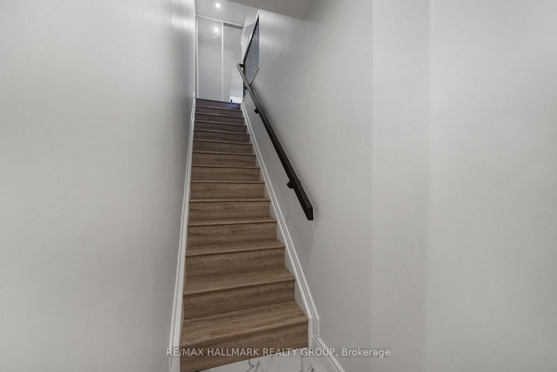 Photo 7 of 282 Cresthaven Drive, Ottawa, Barrhaven East — HOMEH