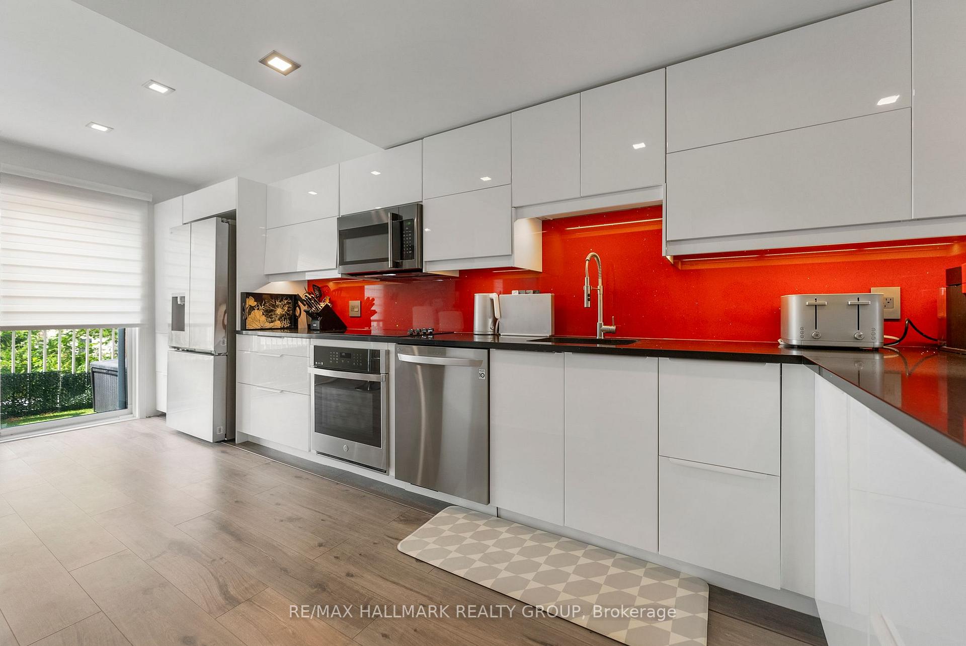 Photo 9 of 282 Cresthaven Drive, Ottawa, Barrhaven East — HOMEH