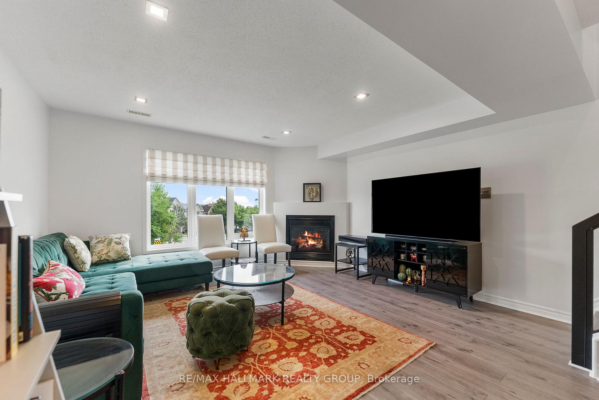Photo 13 of 282 Cresthaven Drive, Ottawa, Barrhaven East — HOMEH