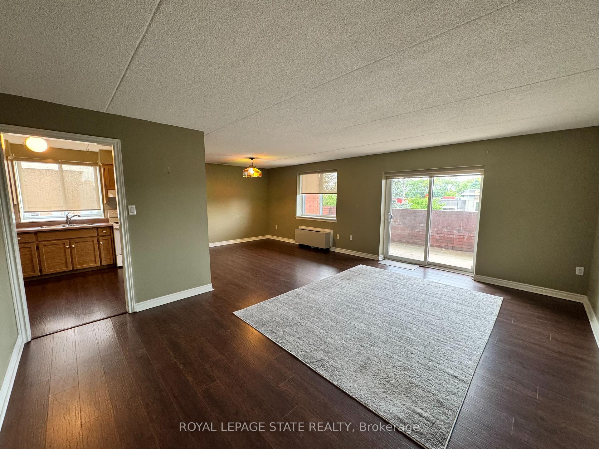 Photo 2 of Unit 202, 386 Highway 8, Hamilton, Stoney Creek — HOMEH