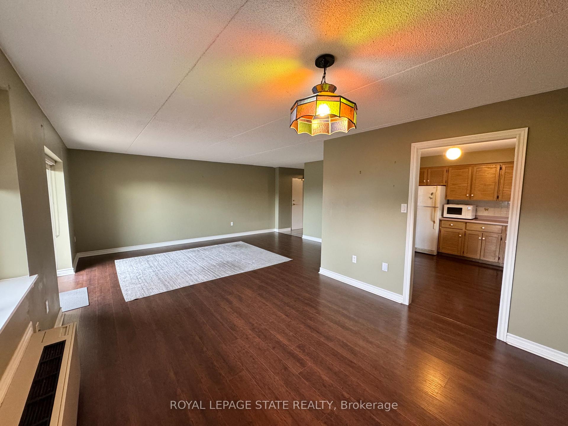 Photo 4 of Unit 202, 386 Highway 8, Hamilton, Stoney Creek — HOMEH