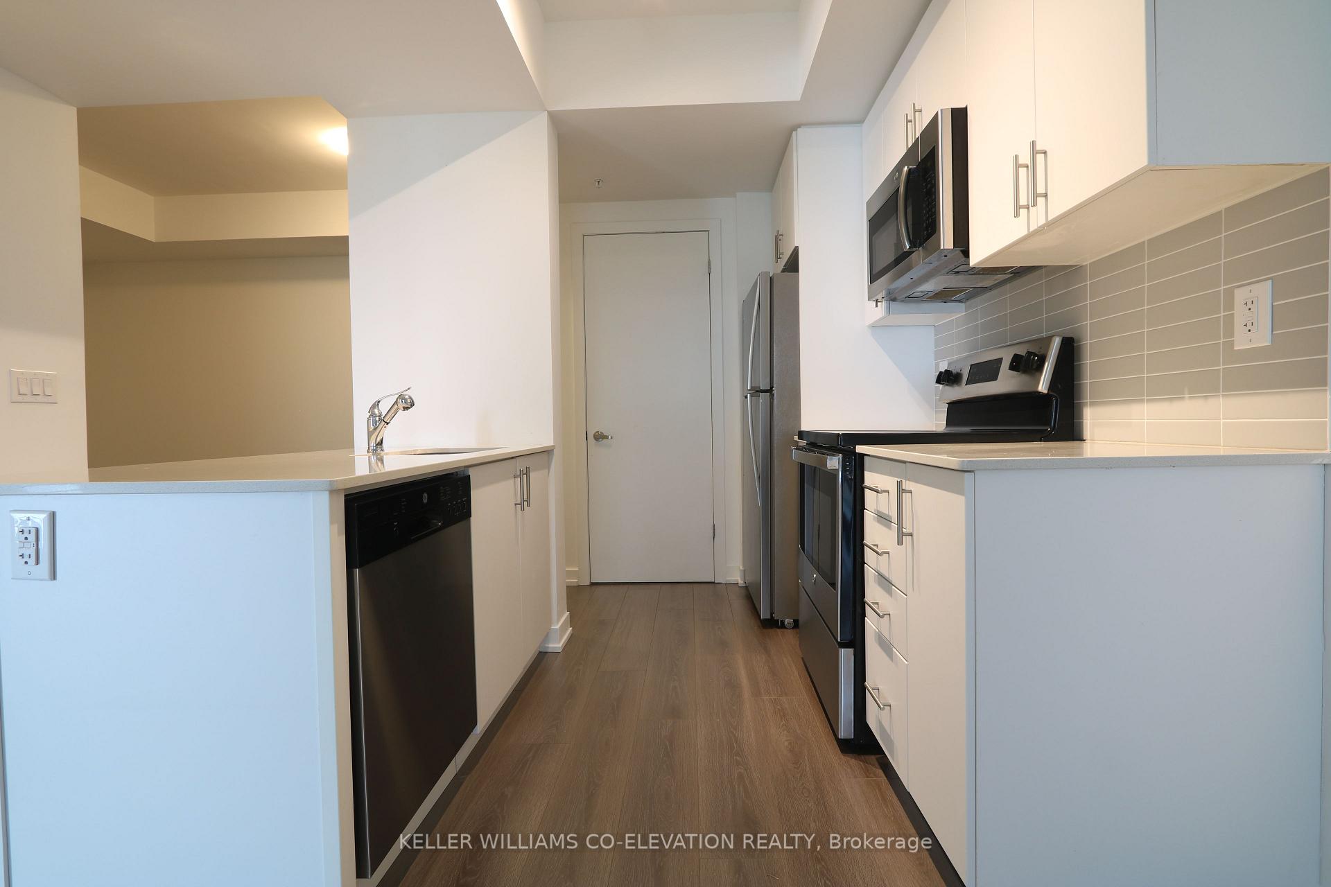 Photo 5 of Unit 814, 550 North Service Road, Grimsby, Grimsby Beach — HOMEH