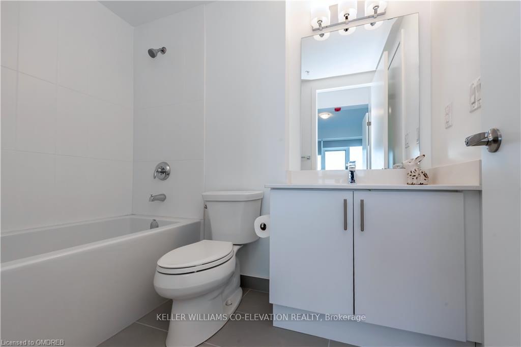 Photo 11 of Unit 814, 550 North Service Road, Grimsby, Grimsby Beach — HOMEH