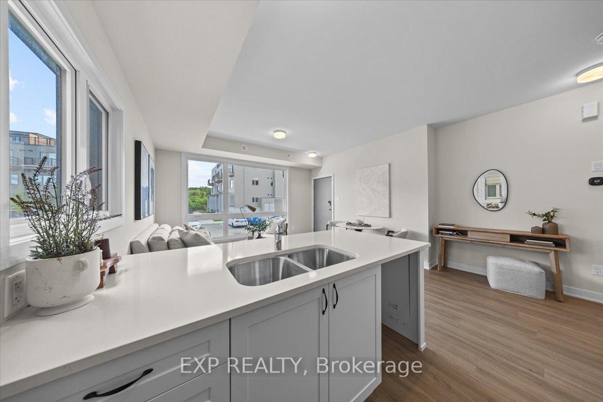 Photo 13 of 200 Mishi Private, Ottawa, CFB Rockcliffe and Area — HOMEH