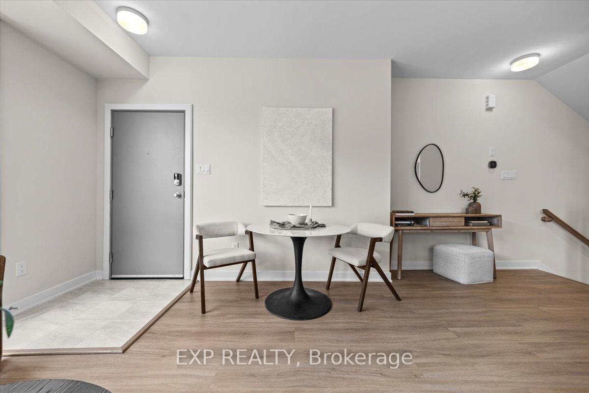 Photo 14 of 200 Mishi Private, Ottawa, CFB Rockcliffe and Area — HOMEH