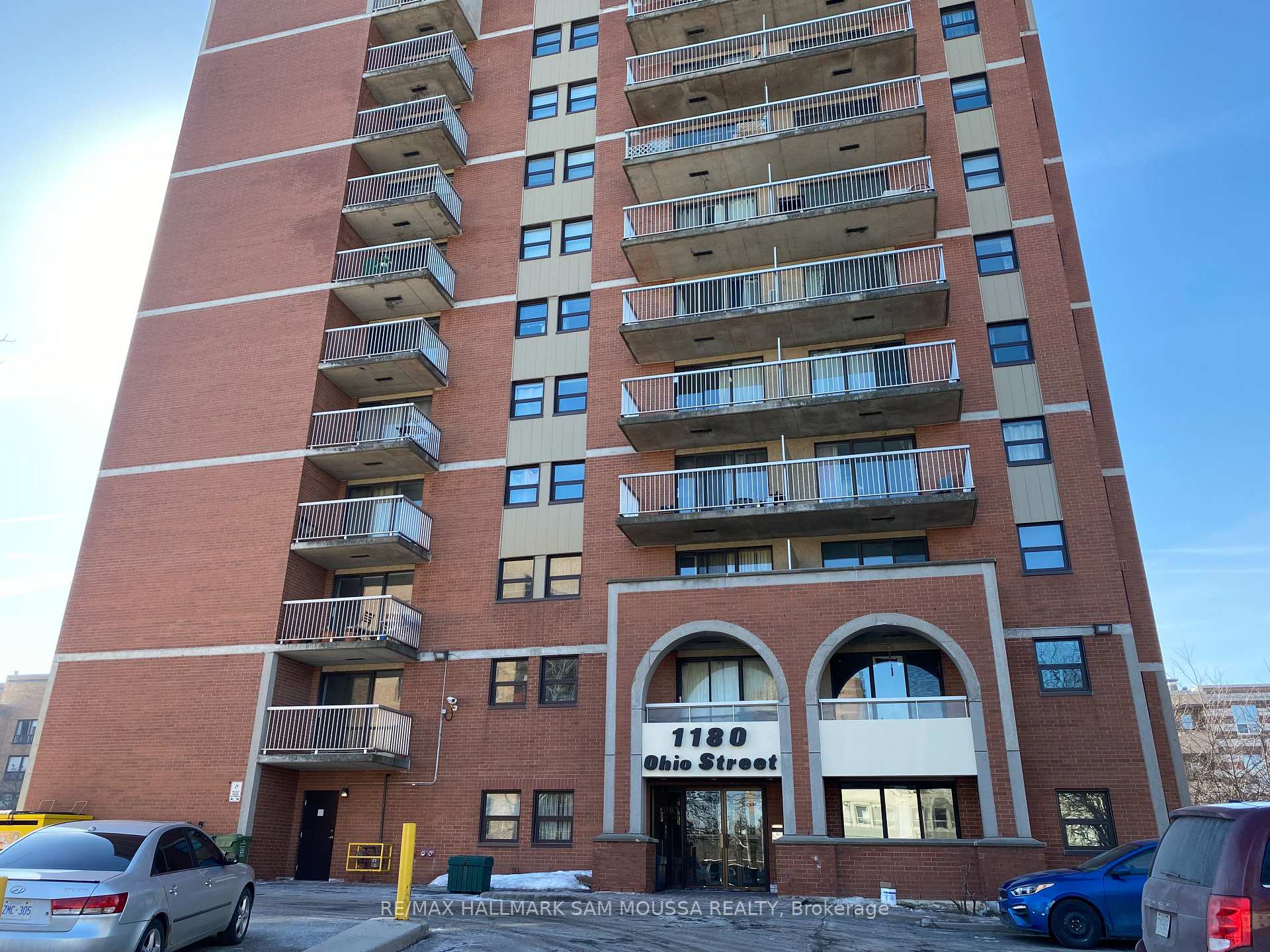 Photo 1 of Unit 405, 1180 Ohio Street, Ottawa, Billings Bridge — HOMEH