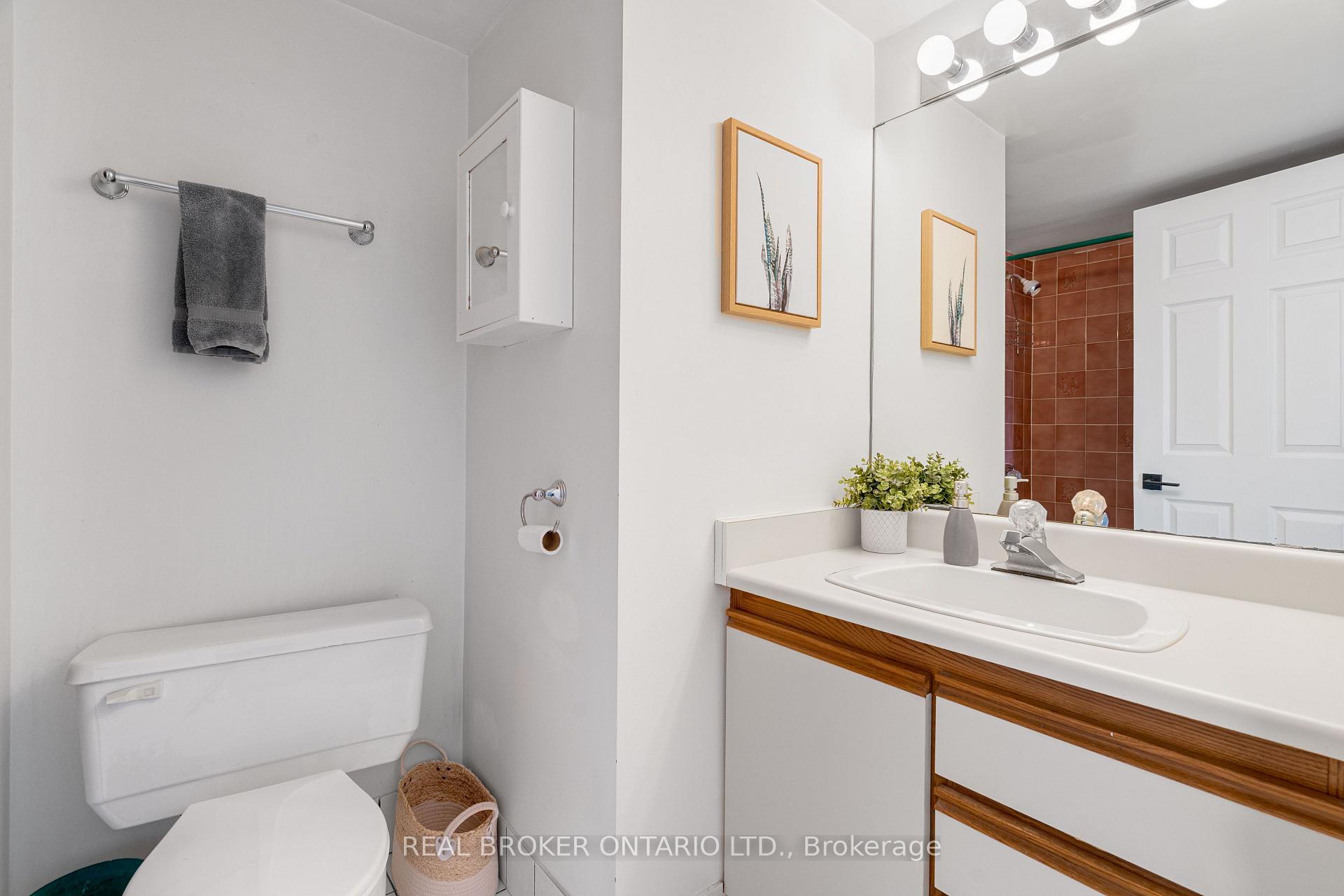 Photo 25 of Unit 202, 446 Gilmour Street, Ottawa, Ottawa Centre — HOMEH