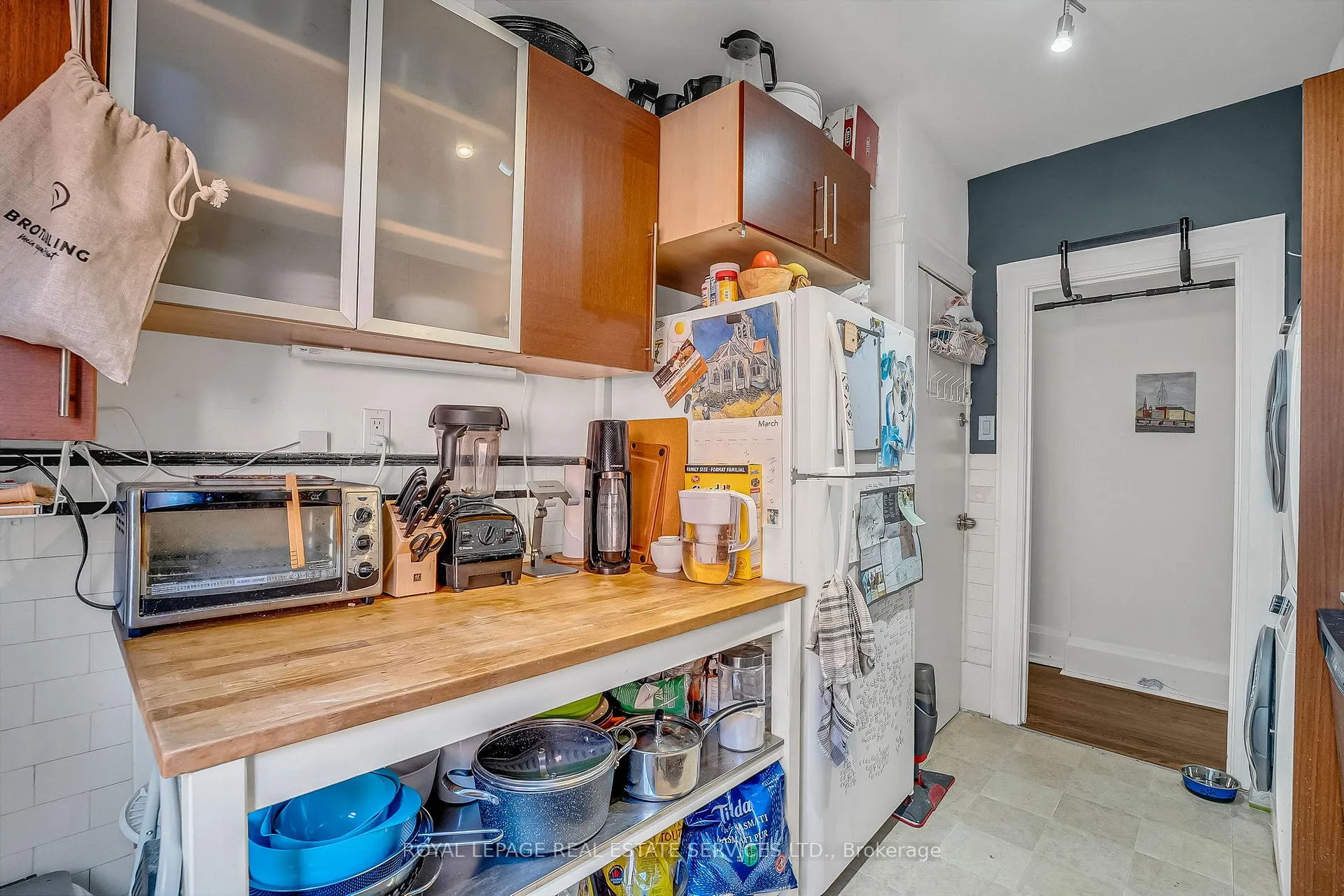Photo 9 of Unit Unit 2, 395 Willard Avenue, Toronto, Runnymede-Bloor West Village — HOMEH