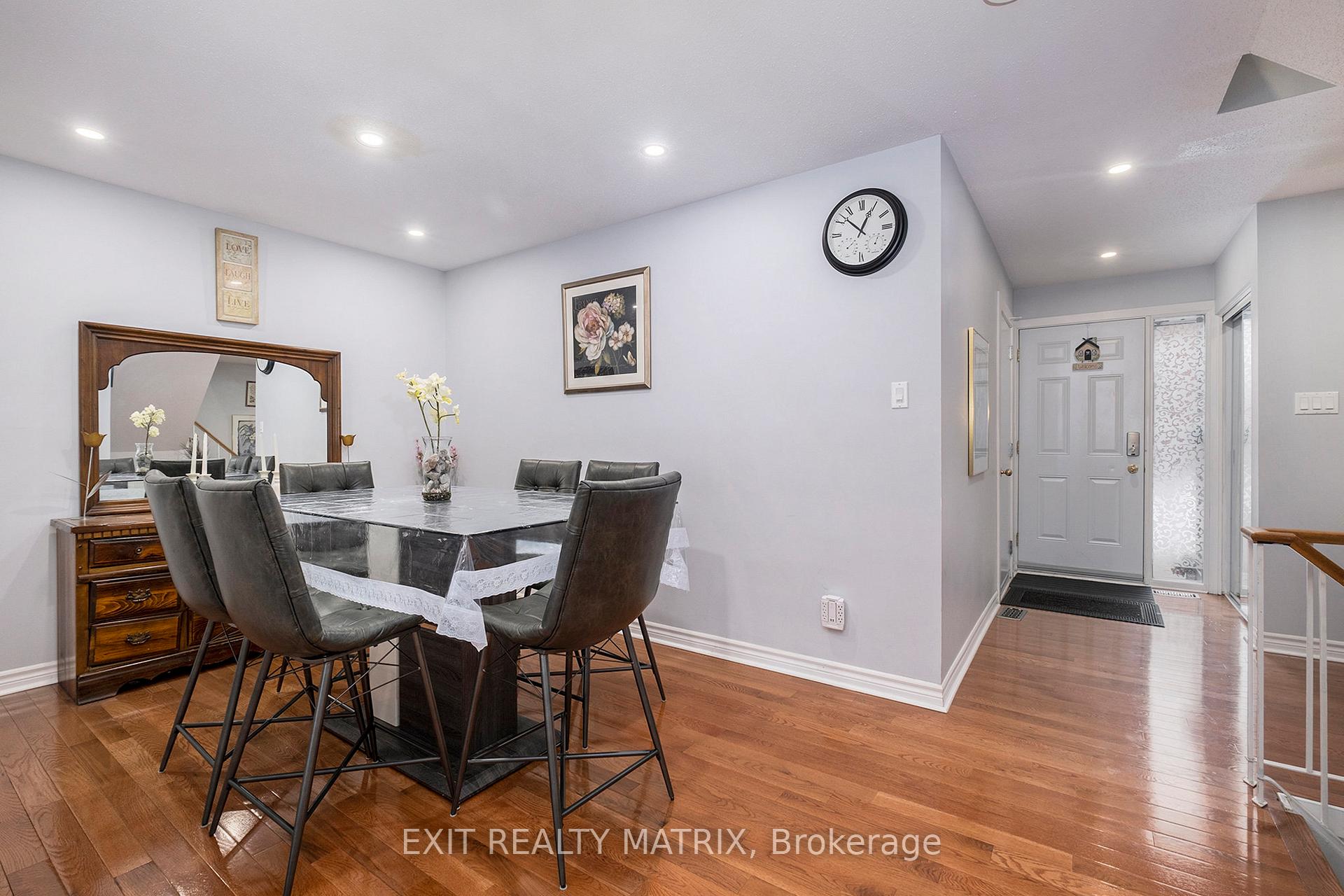 Photo 3 of Unit 30, 280 McClellan Road, Ottawa, Arlington Woods — HOMEH