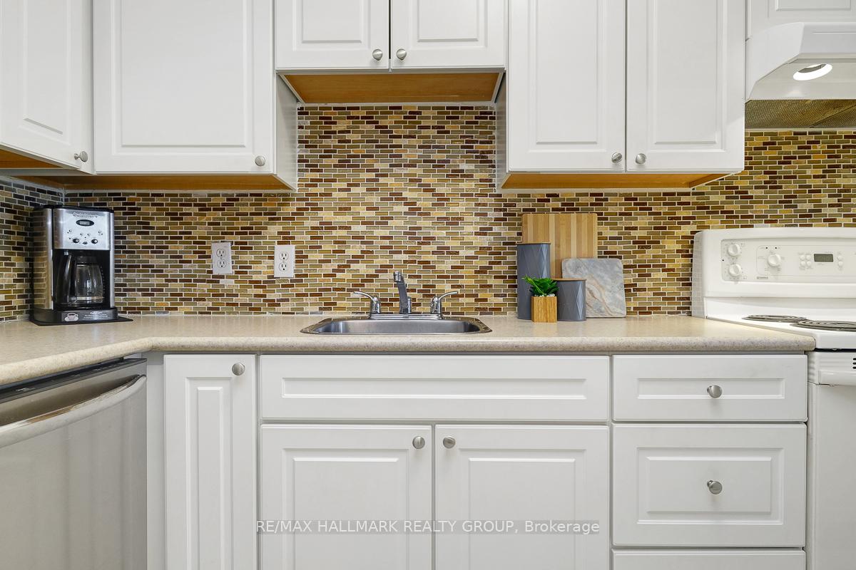 Photo 35 of Unit 1005, 158A McArthur Avenue, Ottawa, Vanier — HOMEH