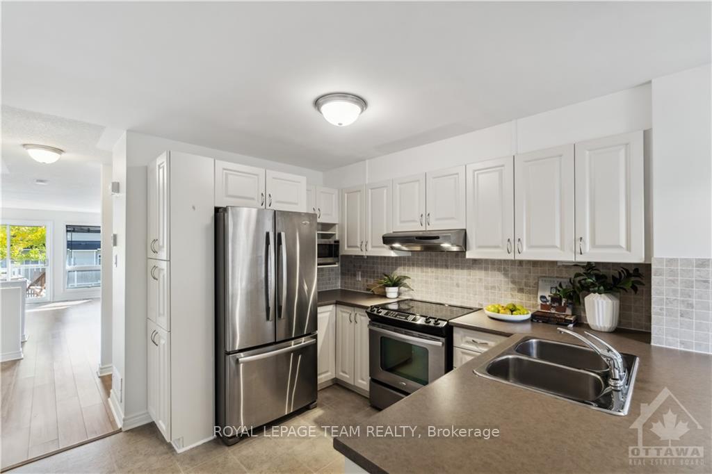 Photo 9 of 648A Chapman Mills Drive, Ottawa, Barrhaven - Strandherd — HOMEH