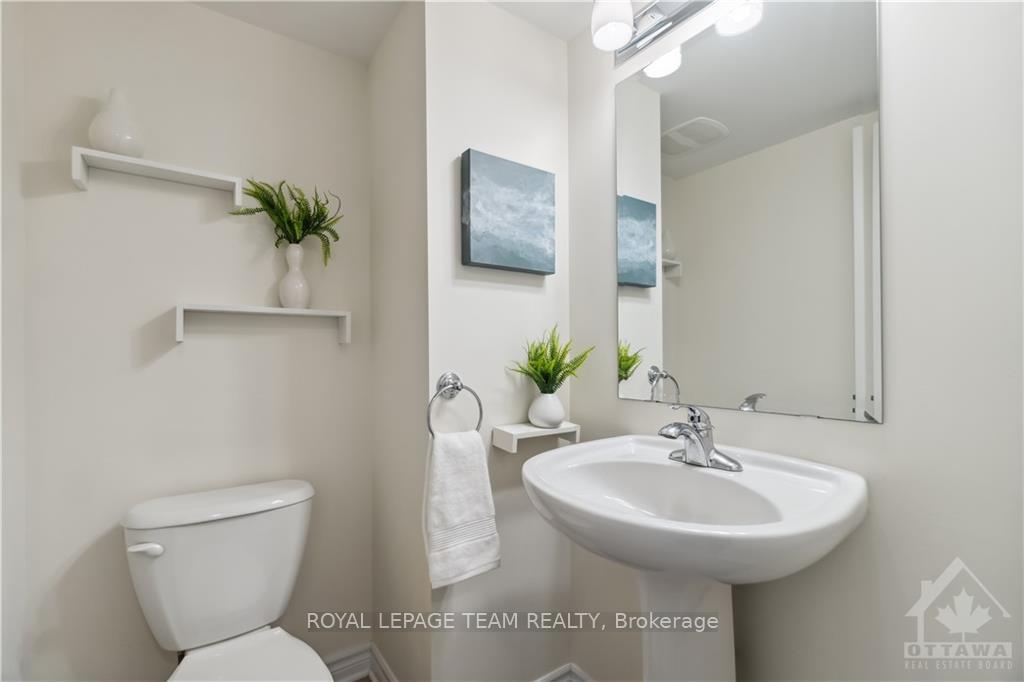Photo 15 of 648A Chapman Mills Drive, Ottawa, Barrhaven - Strandherd — HOMEH