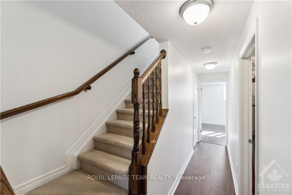 Photo 16 of 648A Chapman Mills Drive, Ottawa, Barrhaven - Strandherd — HOMEH