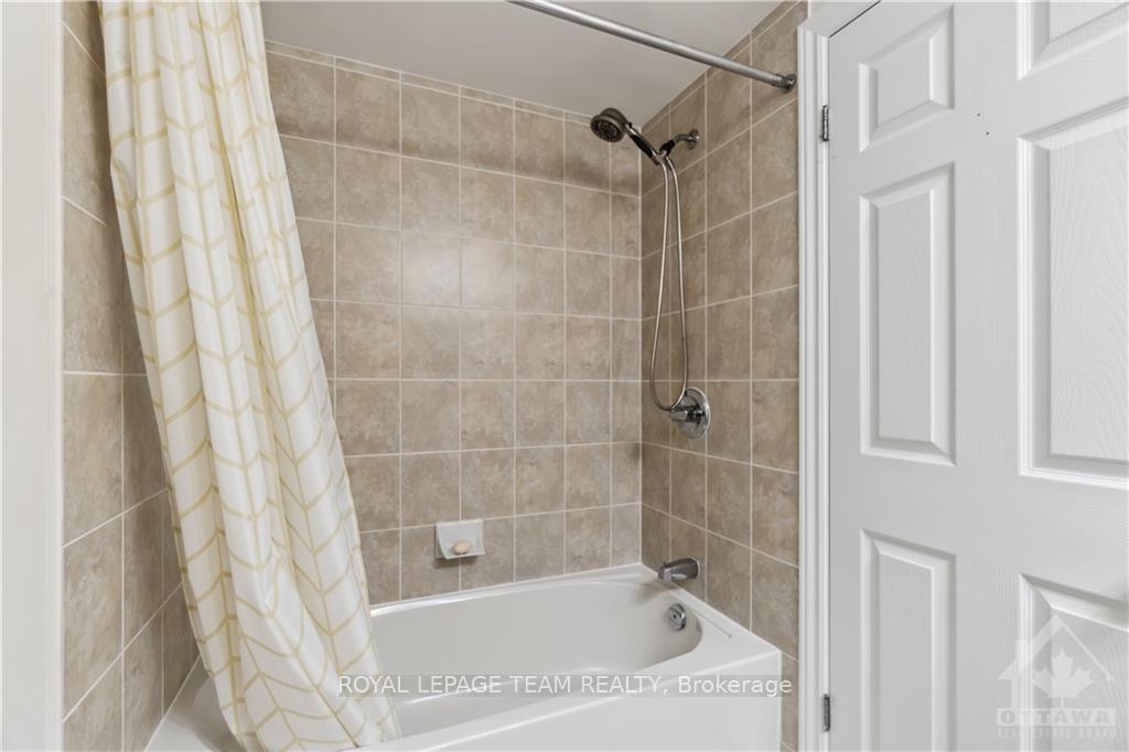 Photo 21 of 648A Chapman Mills Drive, Ottawa, Barrhaven - Strandherd — HOMEH