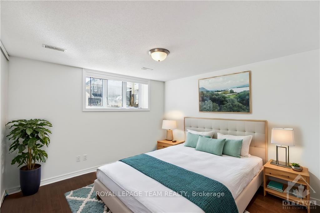 Photo 22 of 648A Chapman Mills Drive, Ottawa, Barrhaven - Strandherd — HOMEH