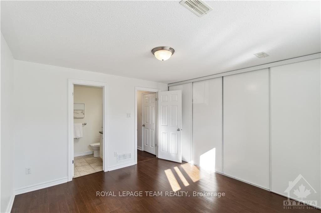 Photo 23 of 648A Chapman Mills Drive, Ottawa, Barrhaven - Strandherd — HOMEH