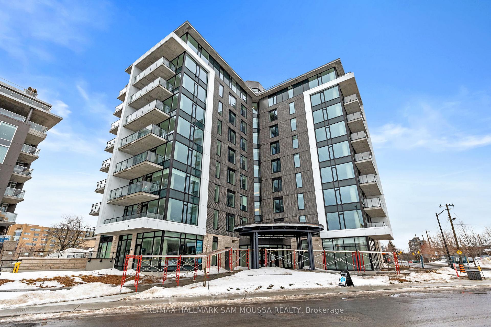 Photo 2 of Unit 207, 360 Deschatelets Avenue, Ottawa, Ottawa East — HOMEH