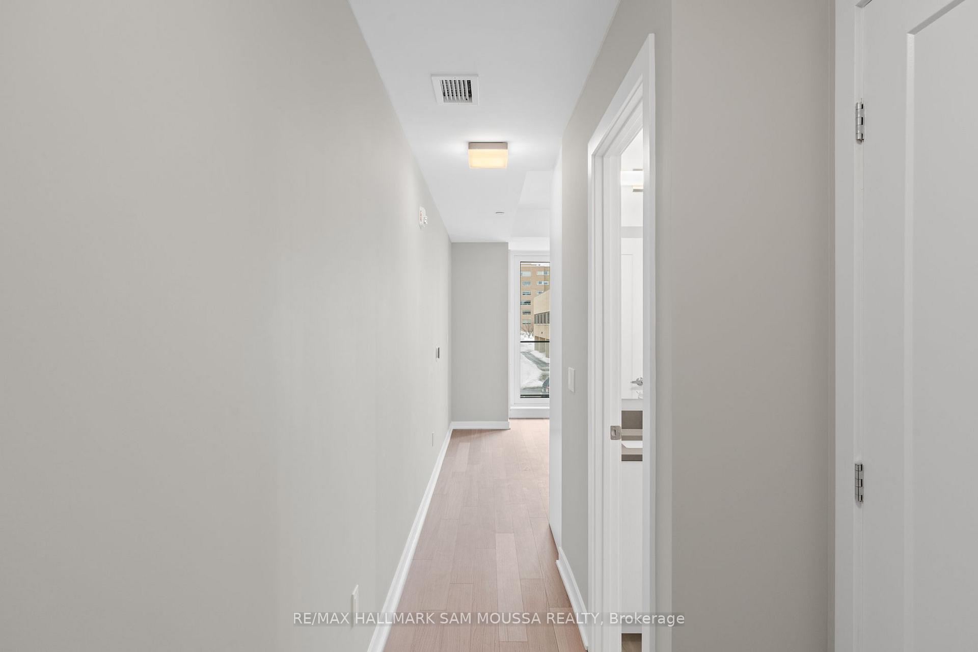 Photo 8 of Unit 207, 360 Deschatelets Avenue, Ottawa, Ottawa East — HOMEH