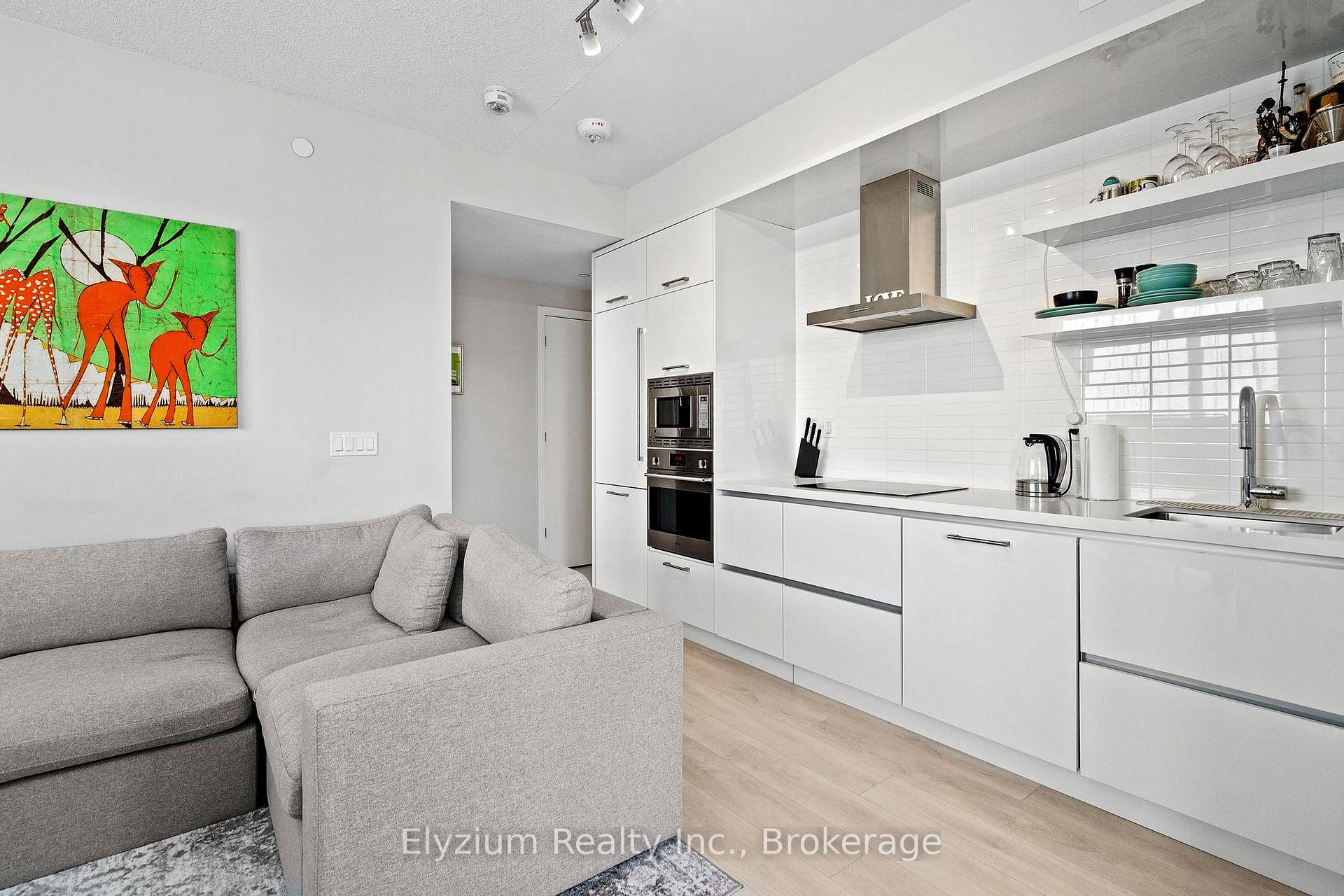 Photo 10 of Unit 3202, 2221 Yonge Street, Toronto, Mount Pleasant West — HOMEH