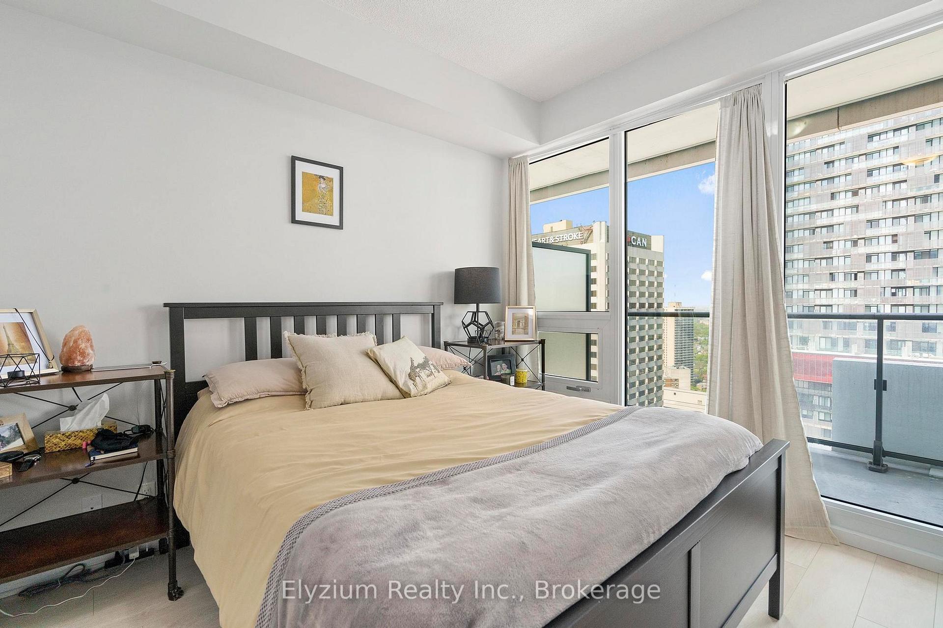 Photo 14 of Unit 3202, 2221 Yonge Street, Toronto, Mount Pleasant West — HOMEH