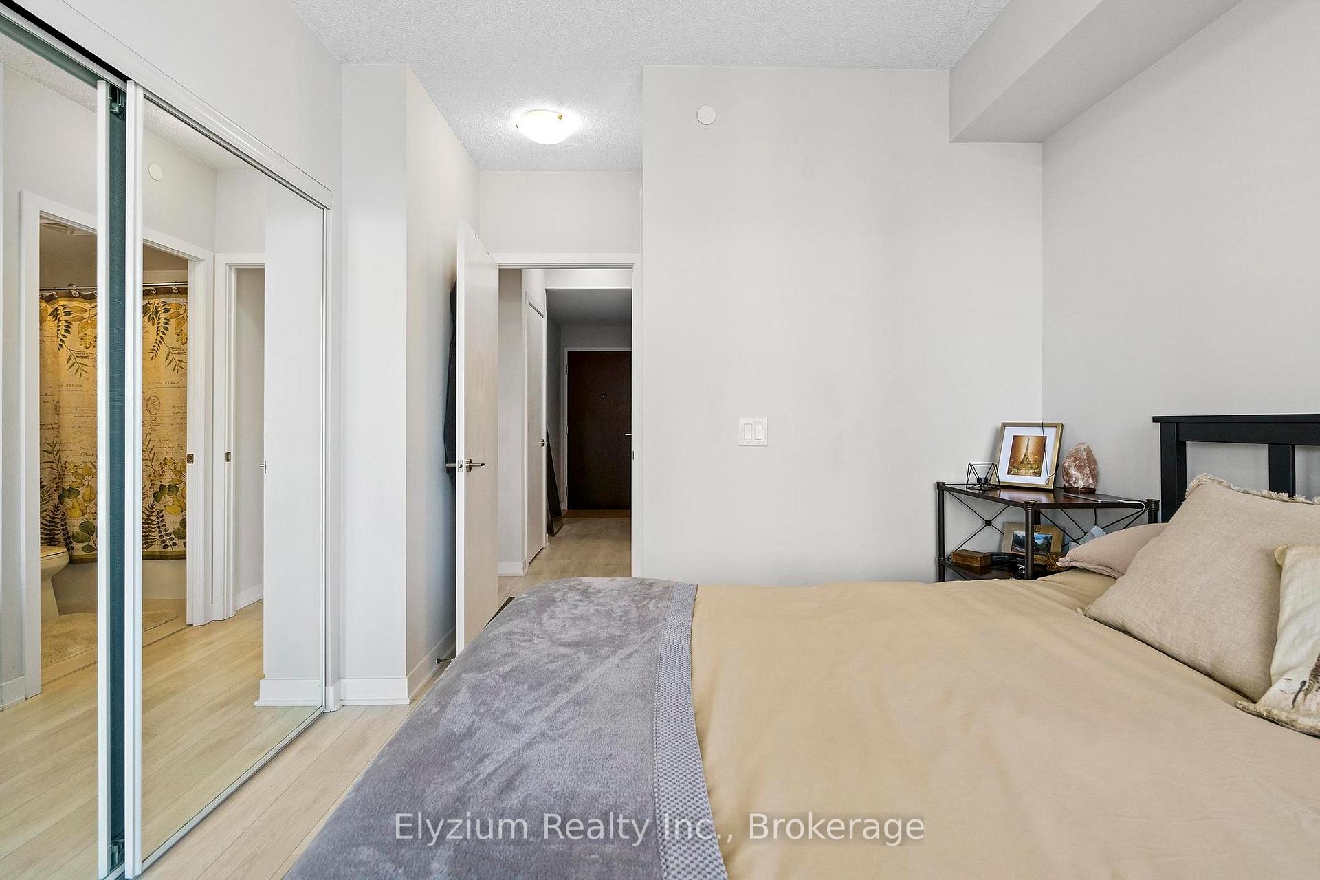 Photo 15 of Unit 3202, 2221 Yonge Street, Toronto, Mount Pleasant West — HOMEH