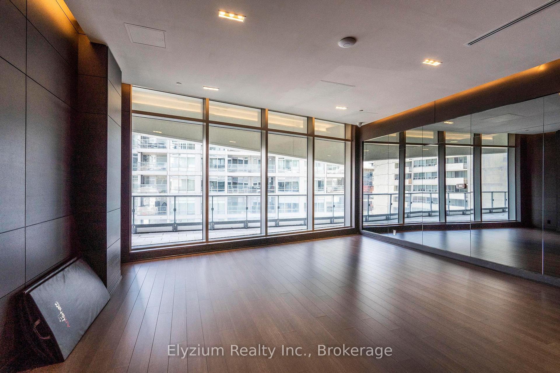 Photo 34 of Unit 3202, 2221 Yonge Street, Toronto, Mount Pleasant West — HOMEH