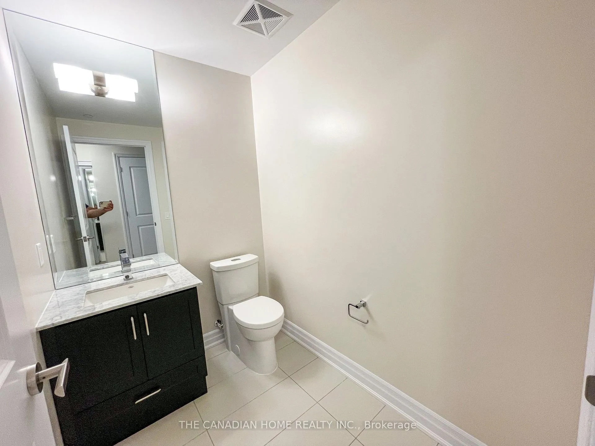 Photo 5 of Unit 710, 9075 Jane Street, Vaughan, Concord — HOMEH