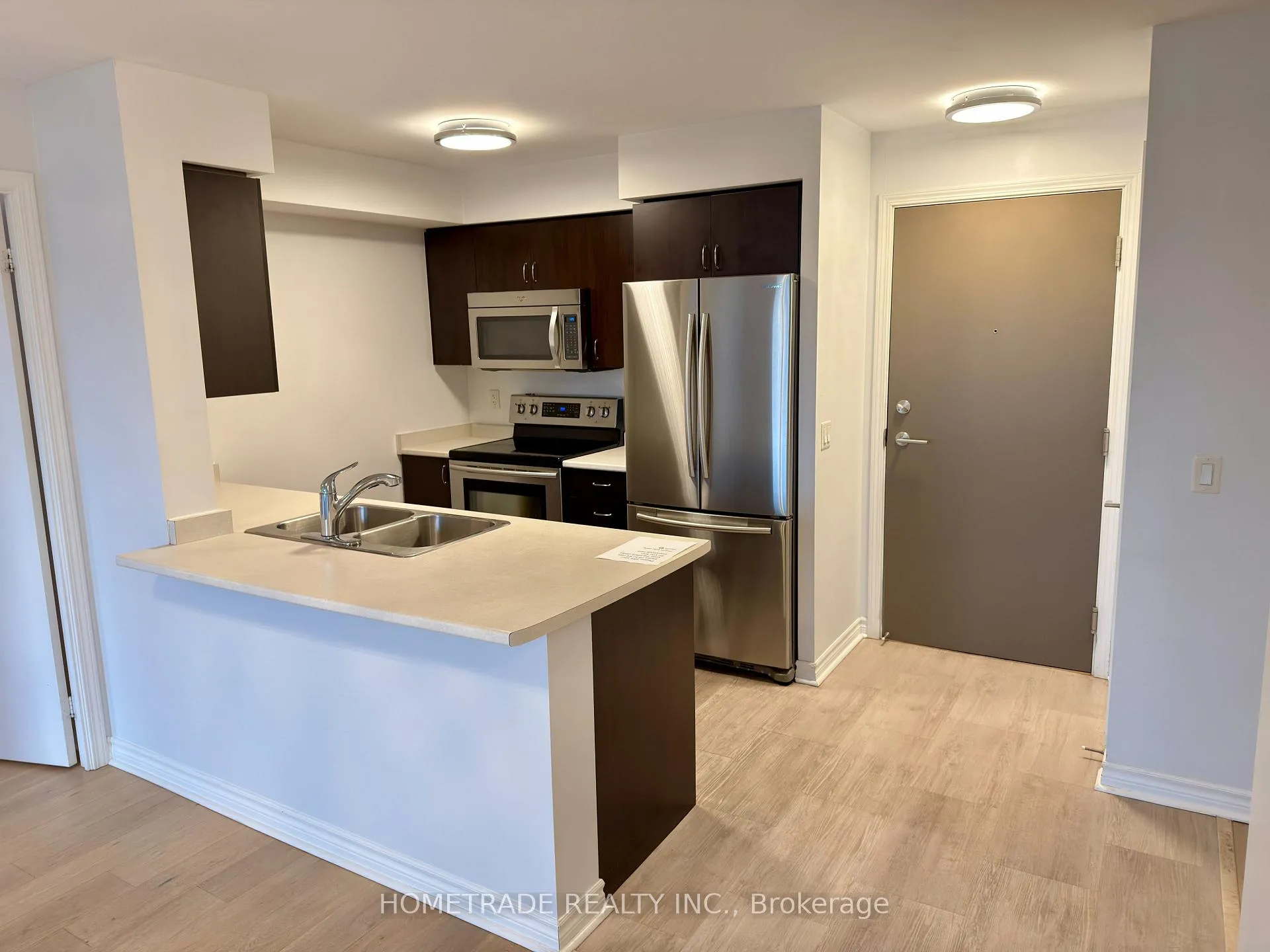Photo 3 of Unit 310, 35 Saranac Boulevard, Toronto, Englemount-Lawrence — HOMEH