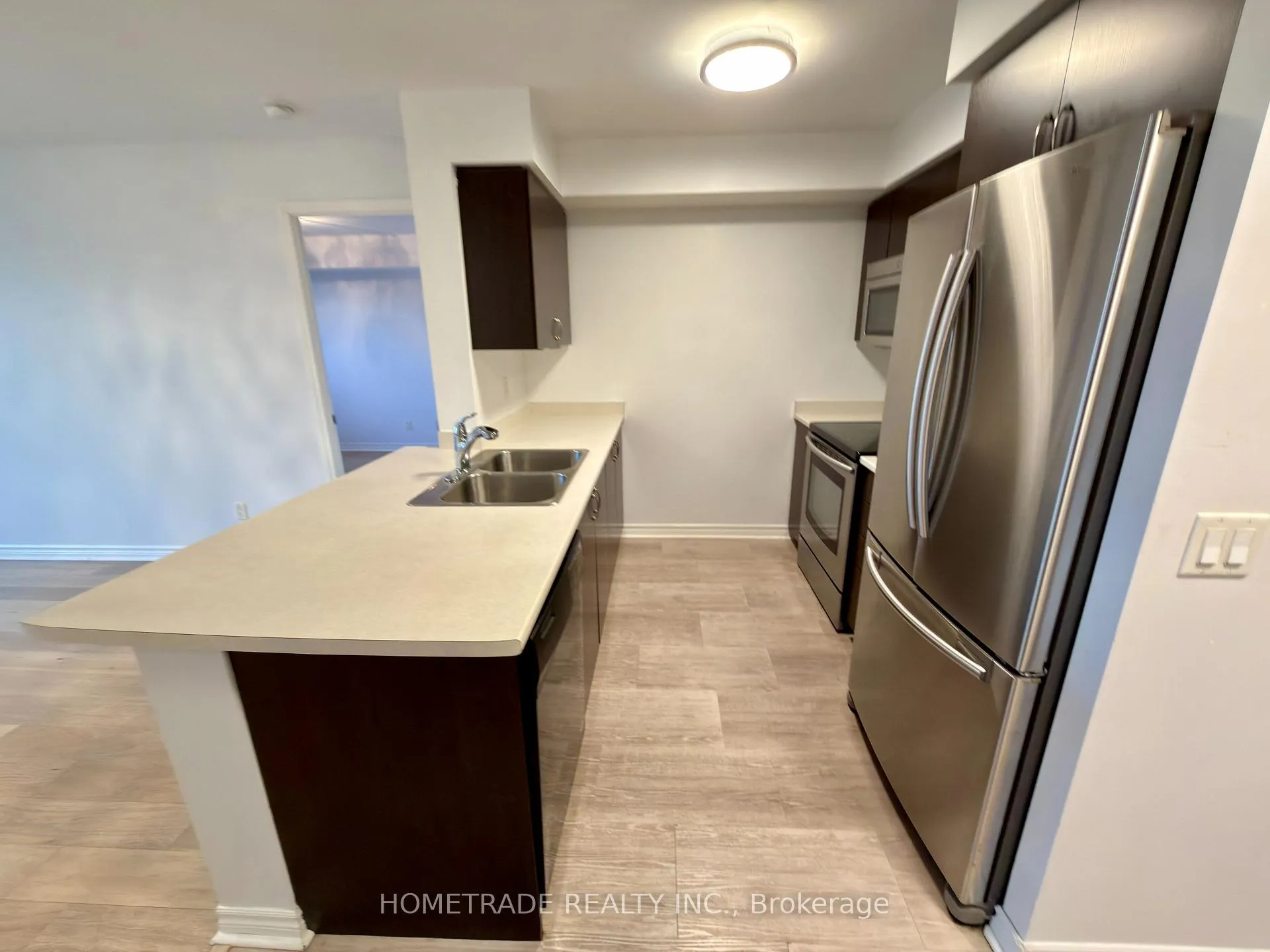 Photo 4 of Unit 310, 35 Saranac Boulevard, Toronto, Englemount-Lawrence — HOMEH