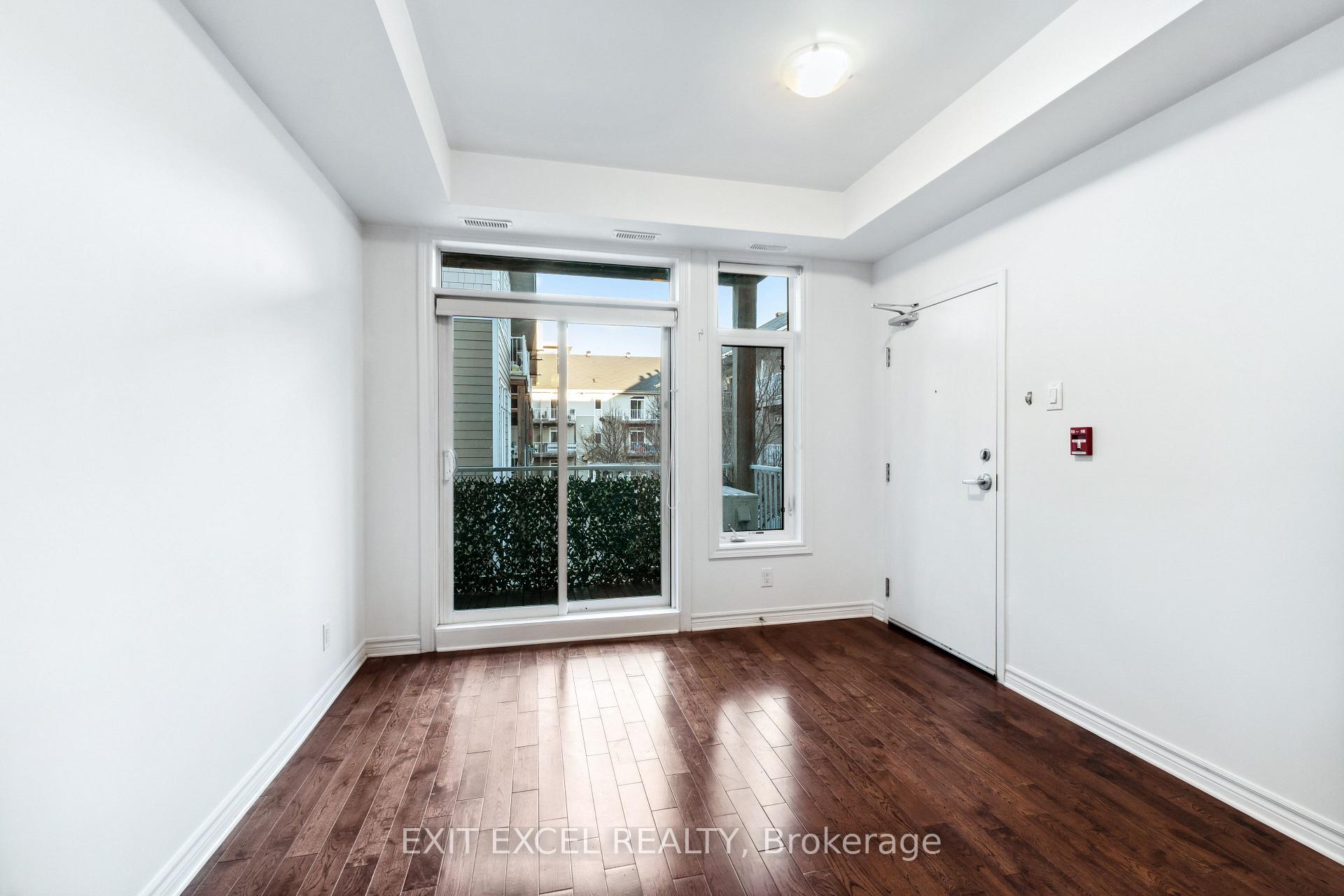 Photo 11 of Unit C, 318 Everest, Ottawa, Elmvale Acres — HOMEH