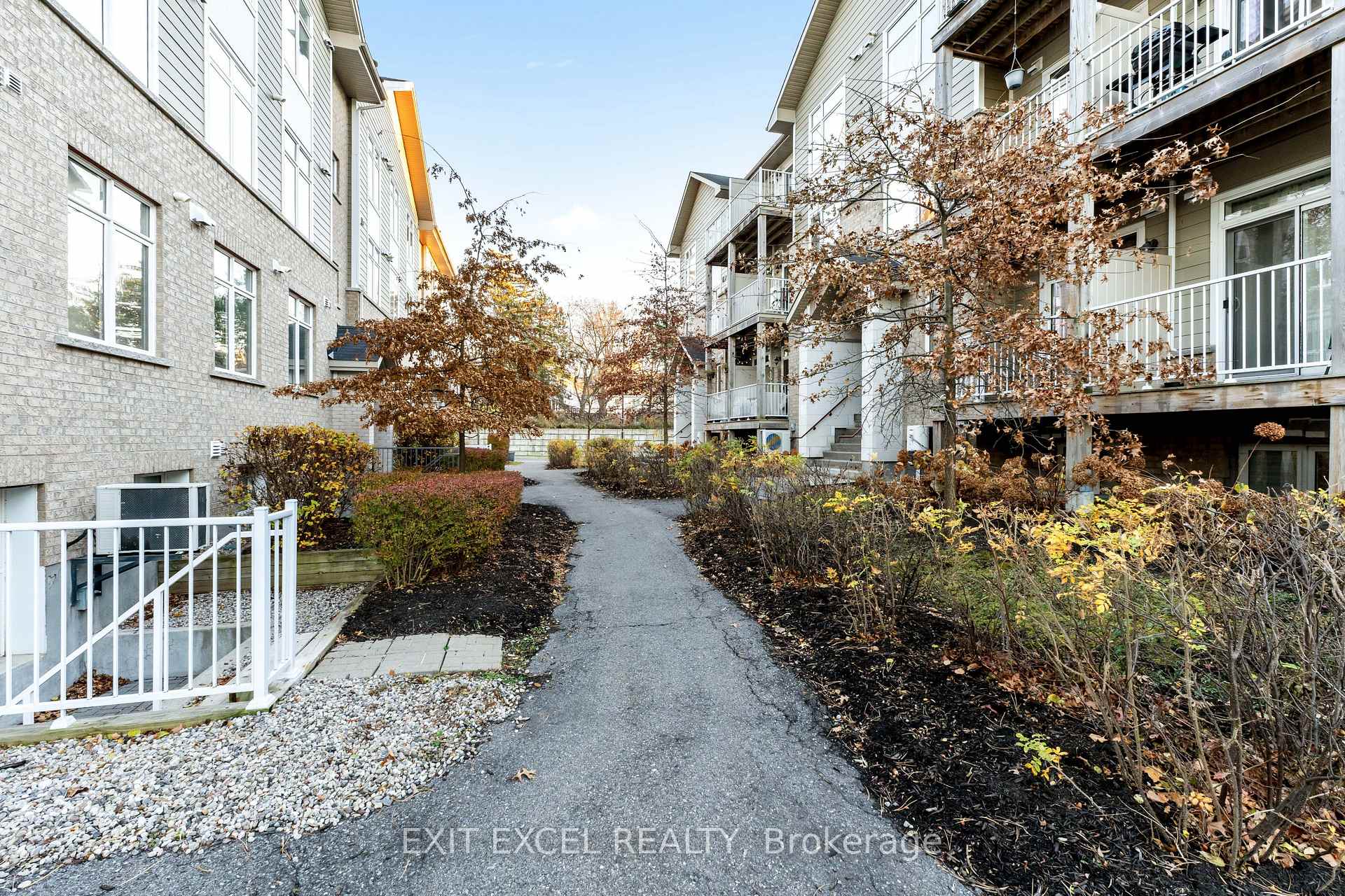 Photo 22 of Unit C, 318 Everest, Ottawa, Elmvale Acres — HOMEH