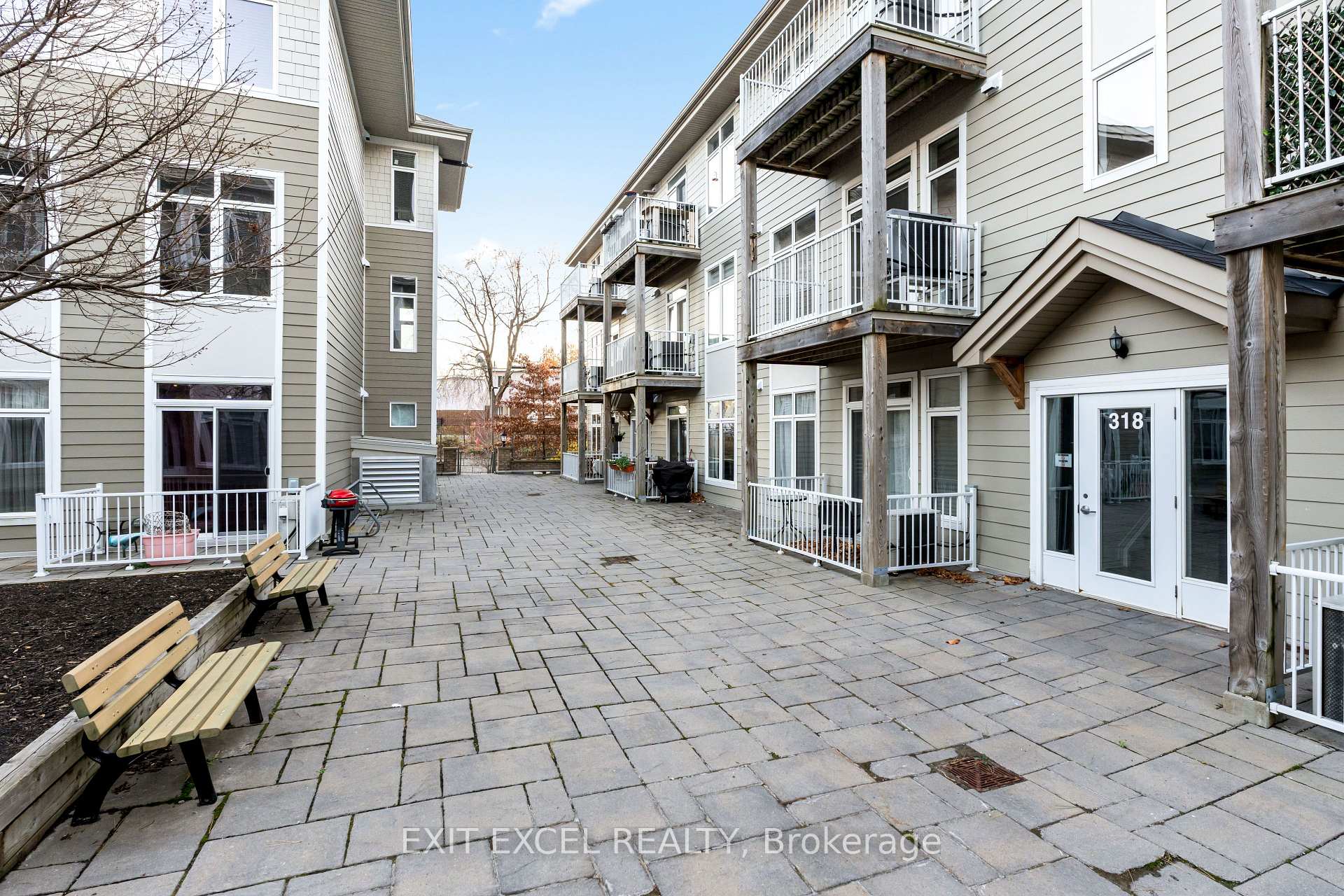 Photo 27 of Unit C, 318 Everest, Ottawa, Elmvale Acres — HOMEH