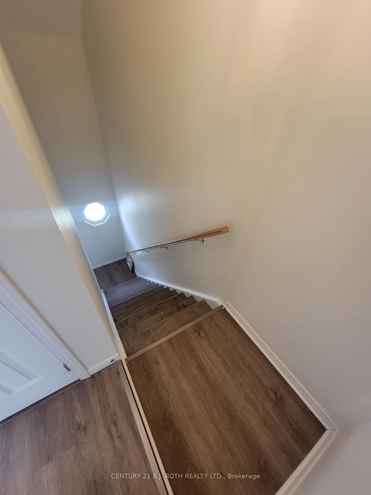 Photo 9 of Unit 37, 175 Stanley Street, Barrie, East Bayfield — HOMEH