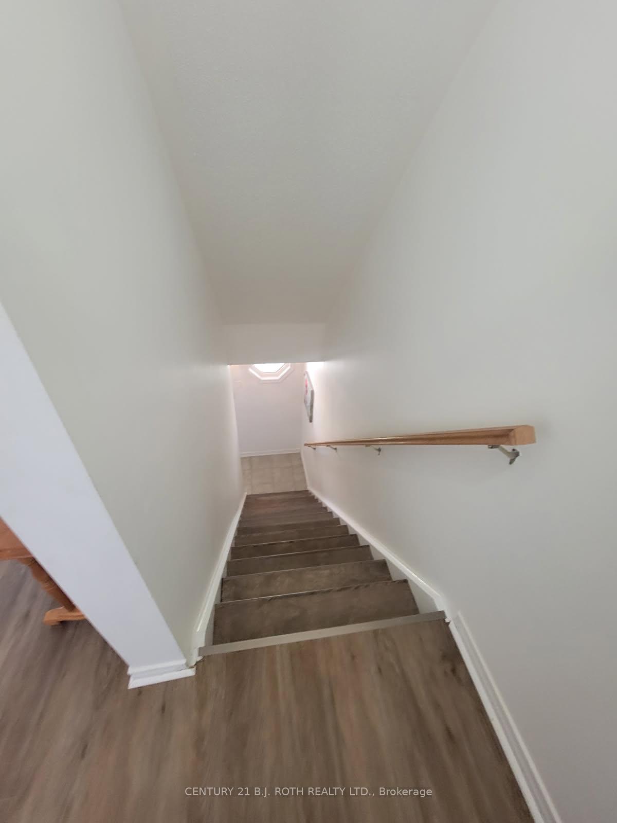 Photo 14 of Unit 37, 175 Stanley Street, Barrie, East Bayfield — HOMEH