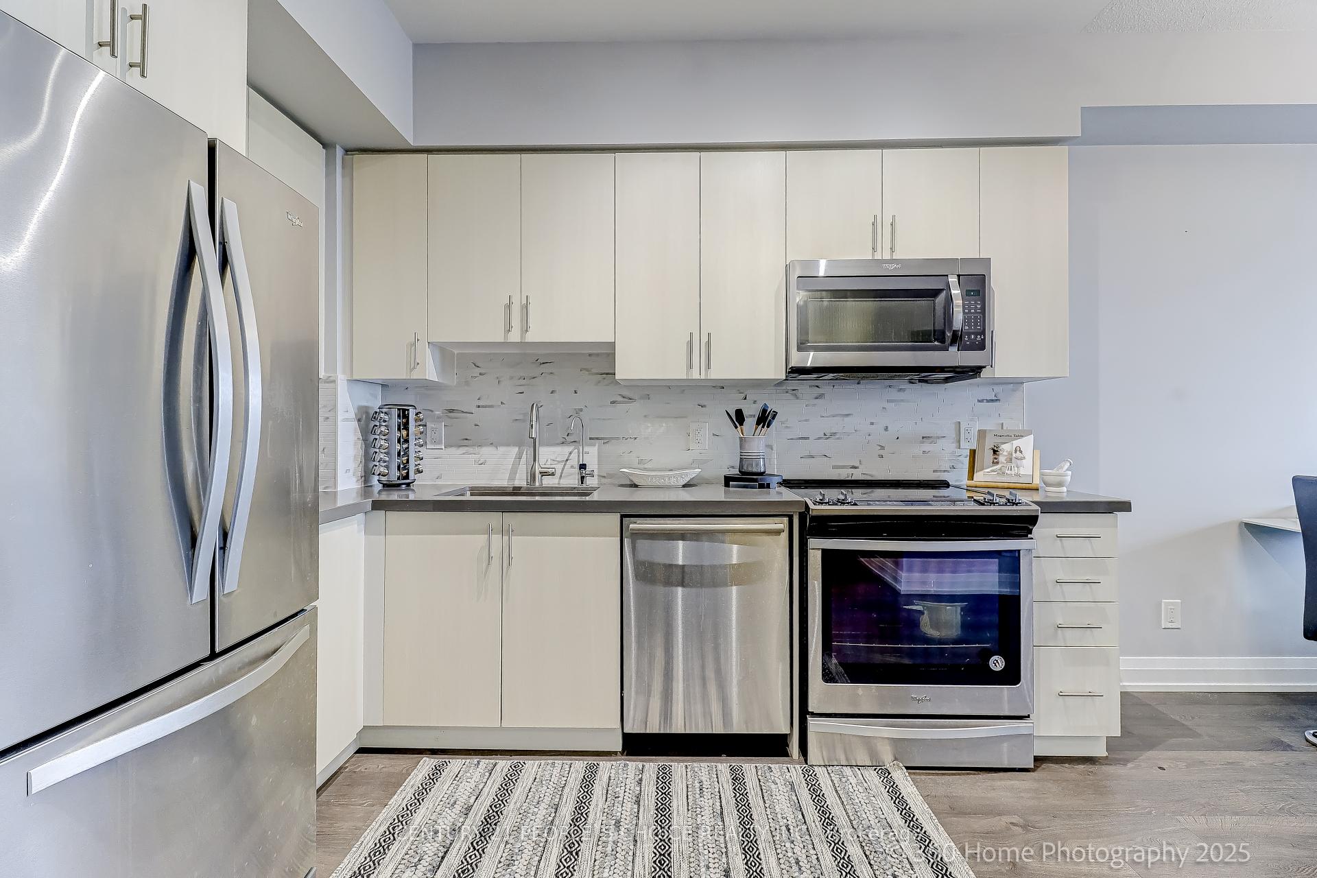 Photo 2 of Unit 1104, 3700 highway 7, Vaughan, Vaughan Corporate Centre — HOMEH