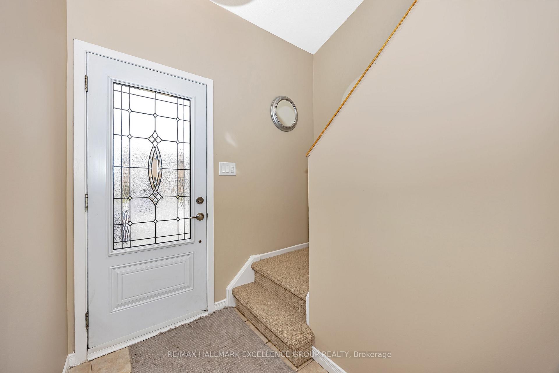 Photo 4 of Unit 67, 6951 Bilberry Drive, Ottawa, Convent Glen North — HOMEH