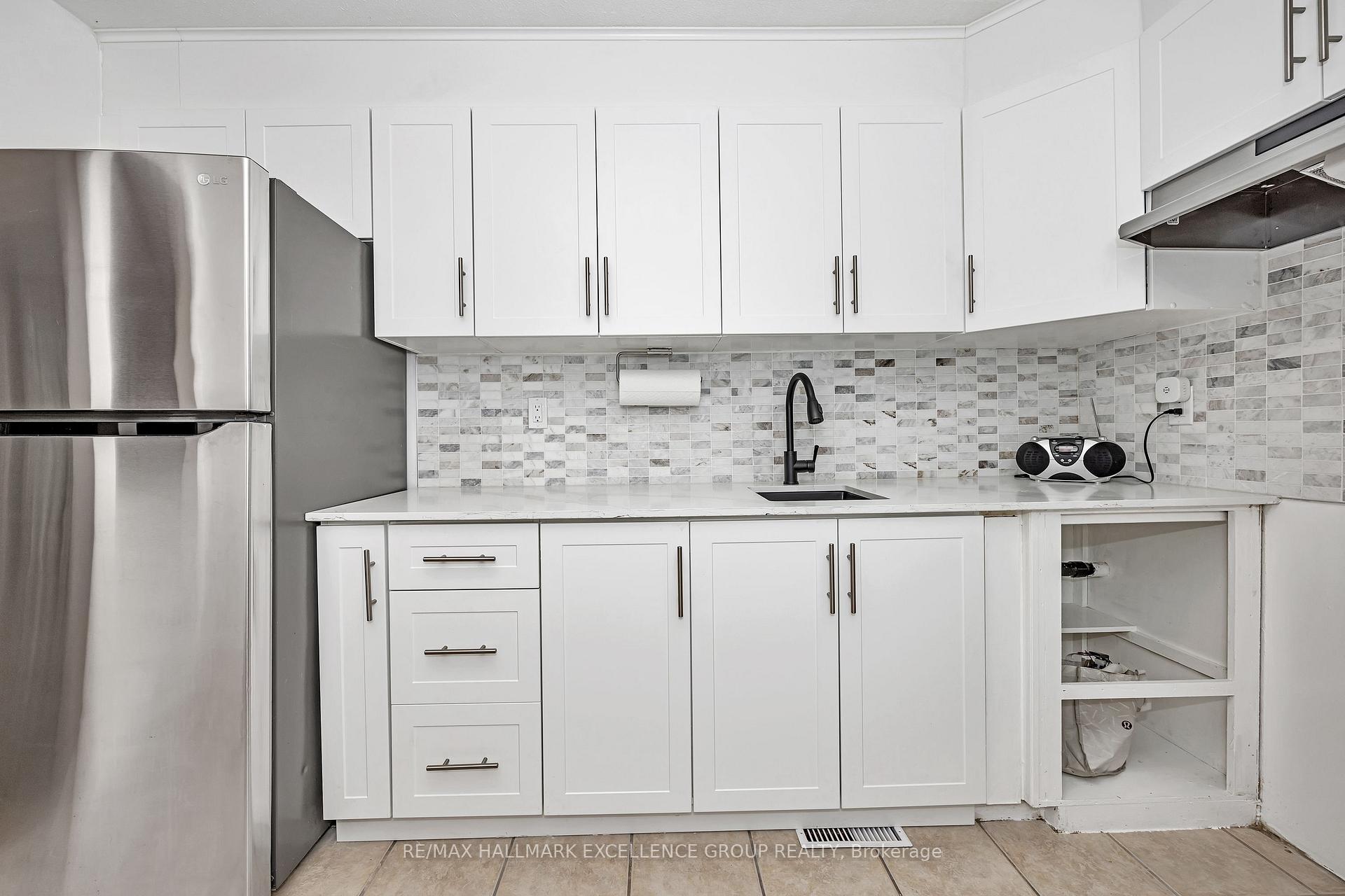 Photo 11 of Unit 67, 6951 Bilberry Drive, Ottawa, Convent Glen North — HOMEH