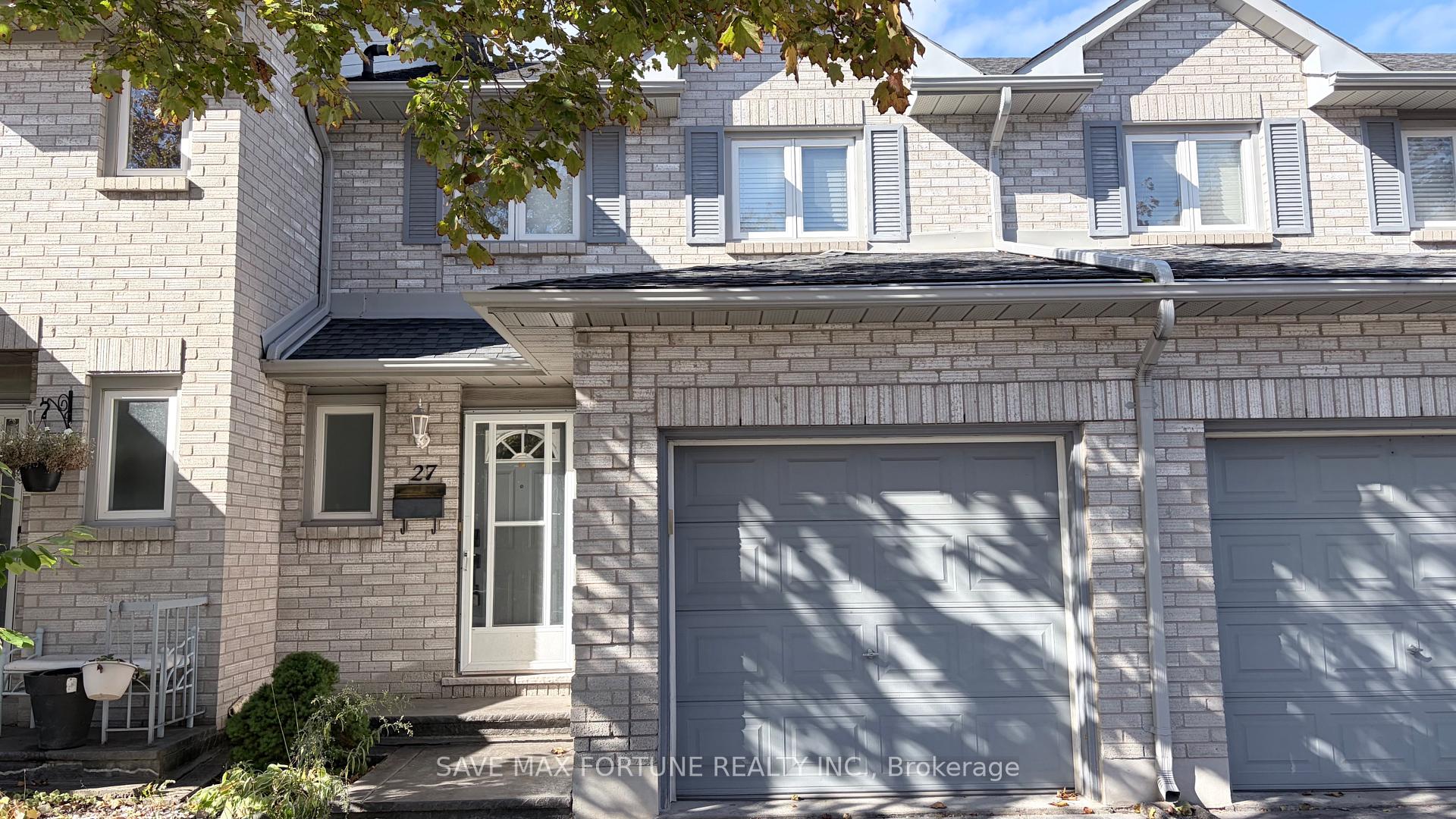 Front of Unit 27, 1 Royalwood Court