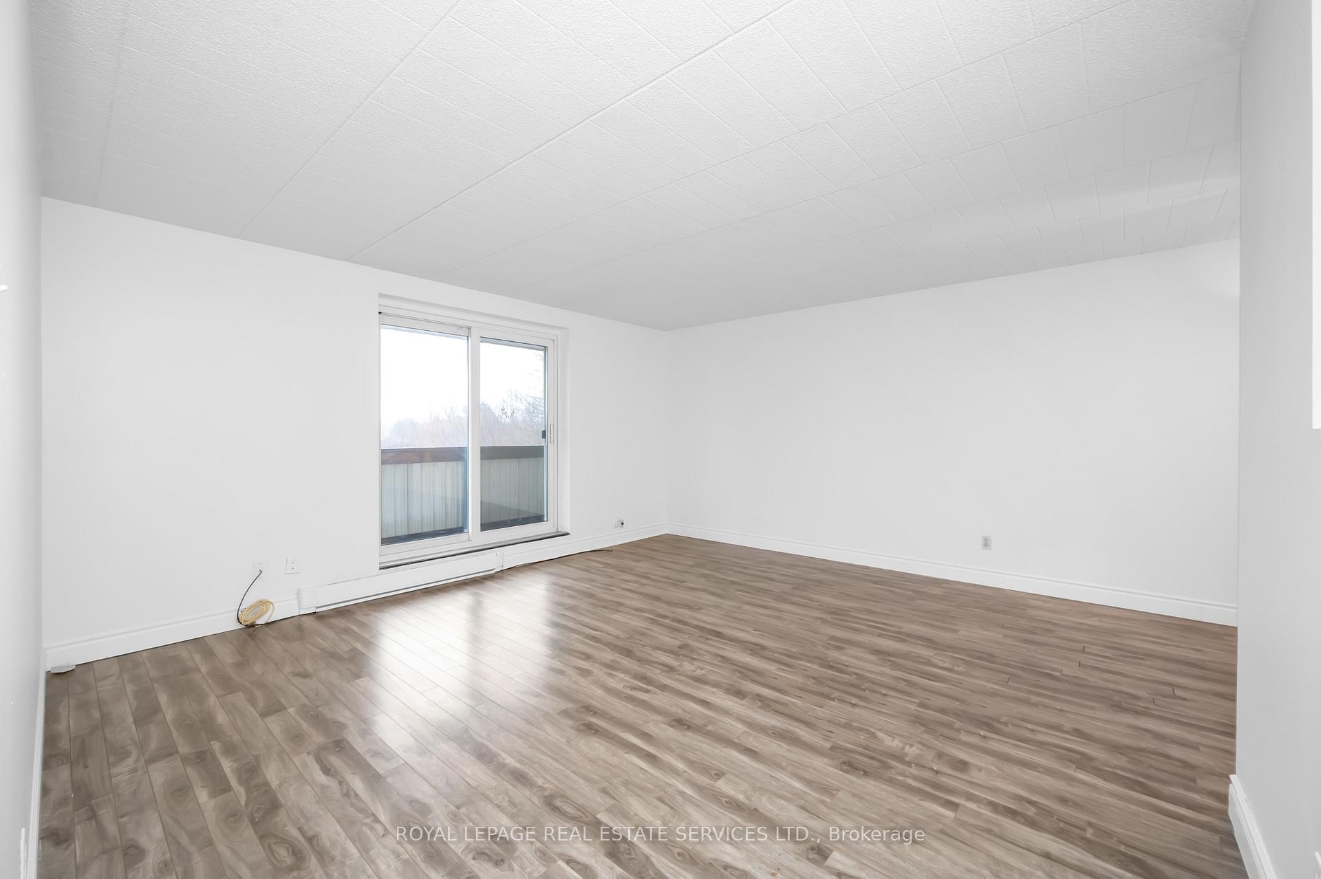 Photo 13 of Unit 202, 75 Hazelglen Drive, Kitchener — HOMEH