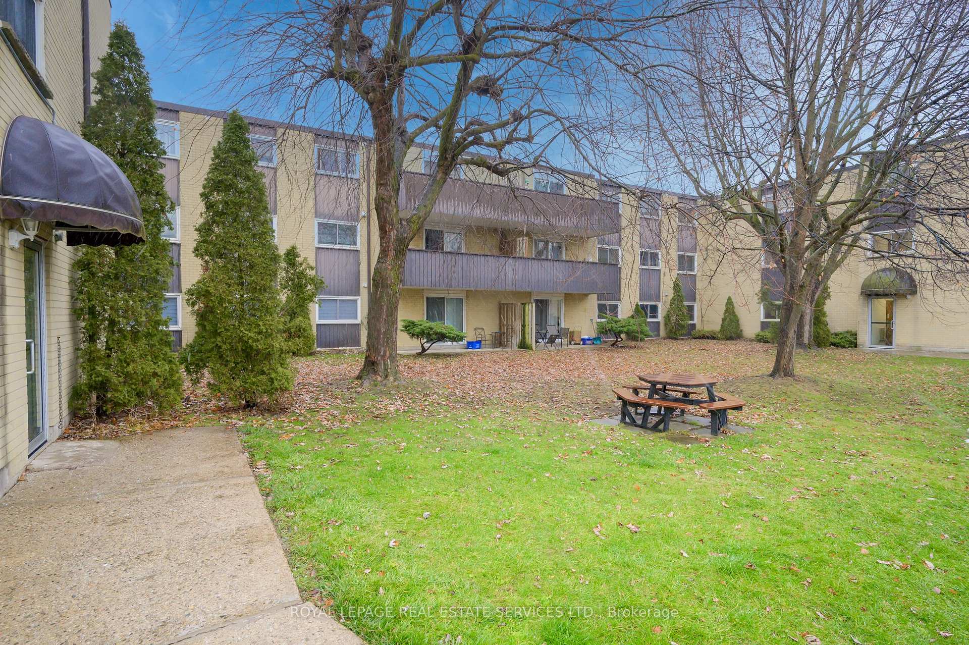 Photo 23 of Unit 202, 75 Hazelglen Drive, Kitchener — HOMEH