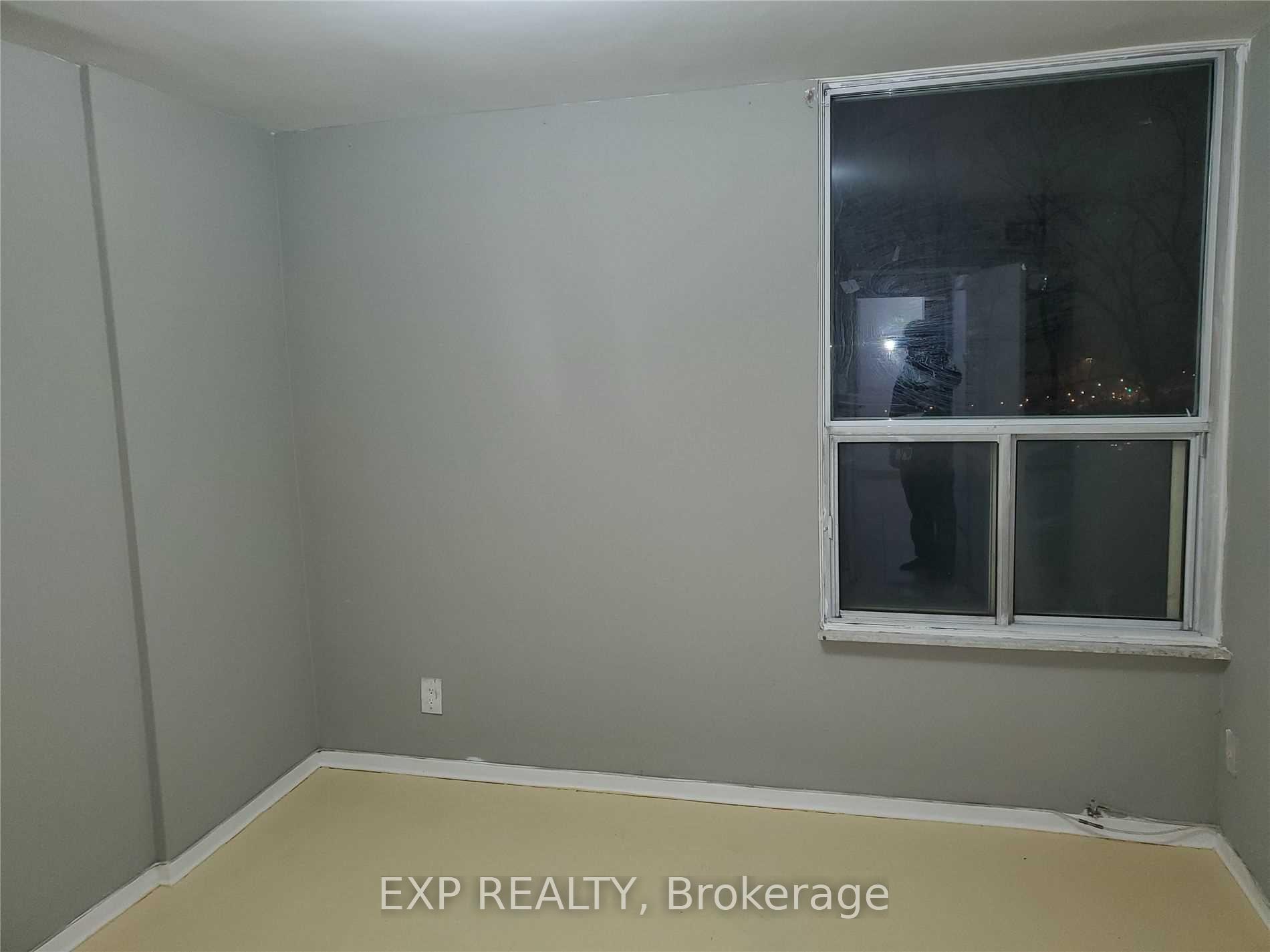 Photo 12 of Unit 402, 980 Broadview Avenue, Toronto, Broadview North — HOMEH
