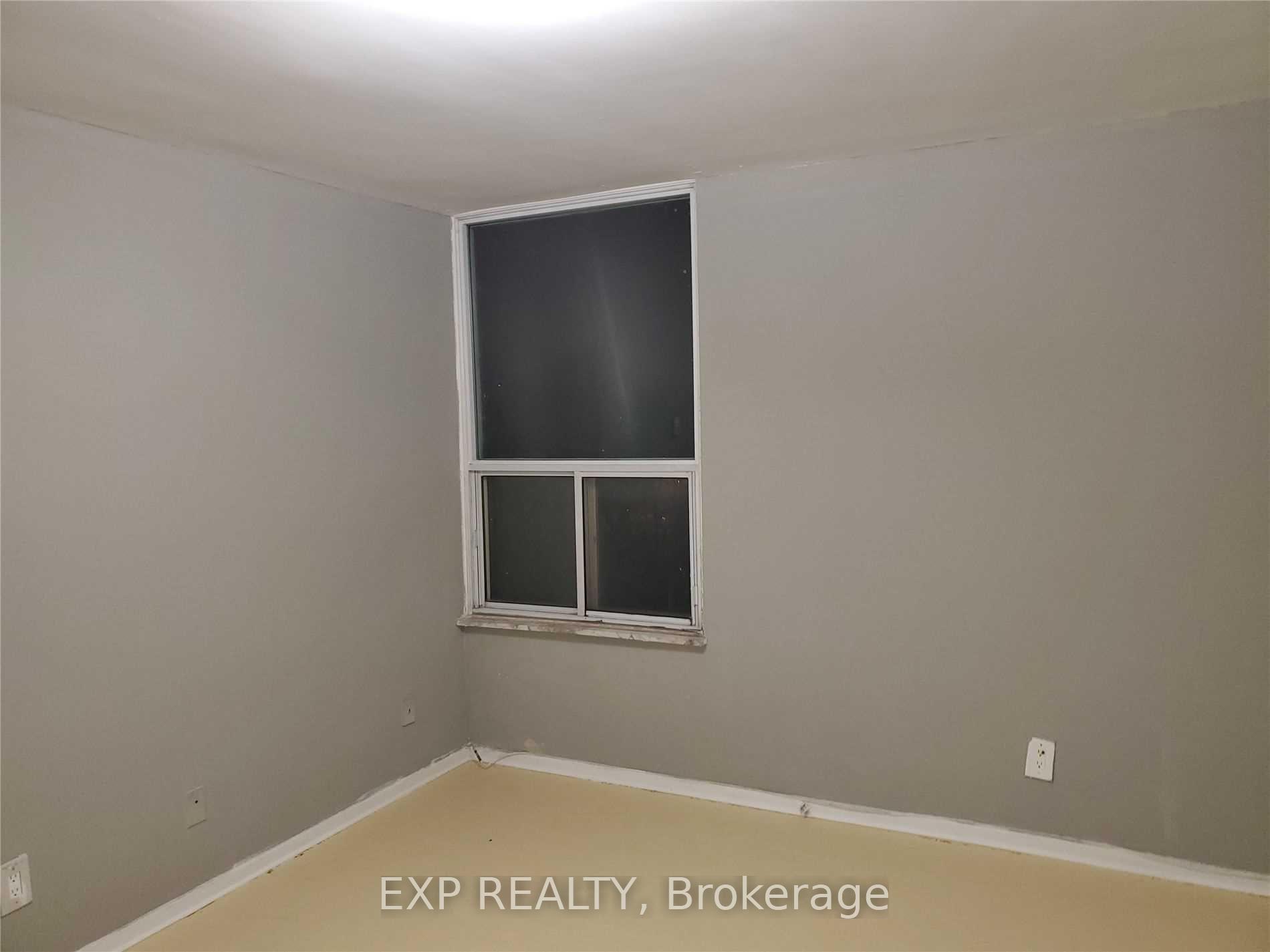 Photo 14 of Unit 402, 980 Broadview Avenue, Toronto, Broadview North — HOMEH
