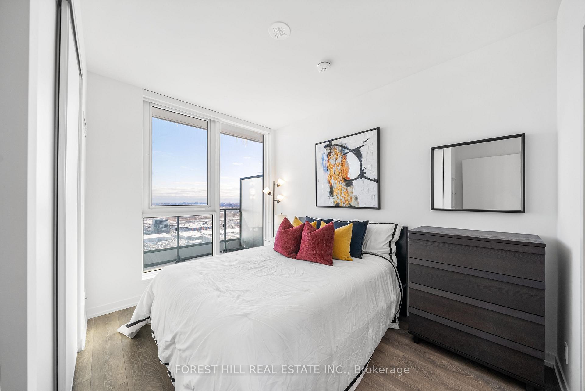 Photo 9 of Unit 4303, 5 Buttermill Avenue, Vaughan, Vaughan Corporate Centre — HOMEH