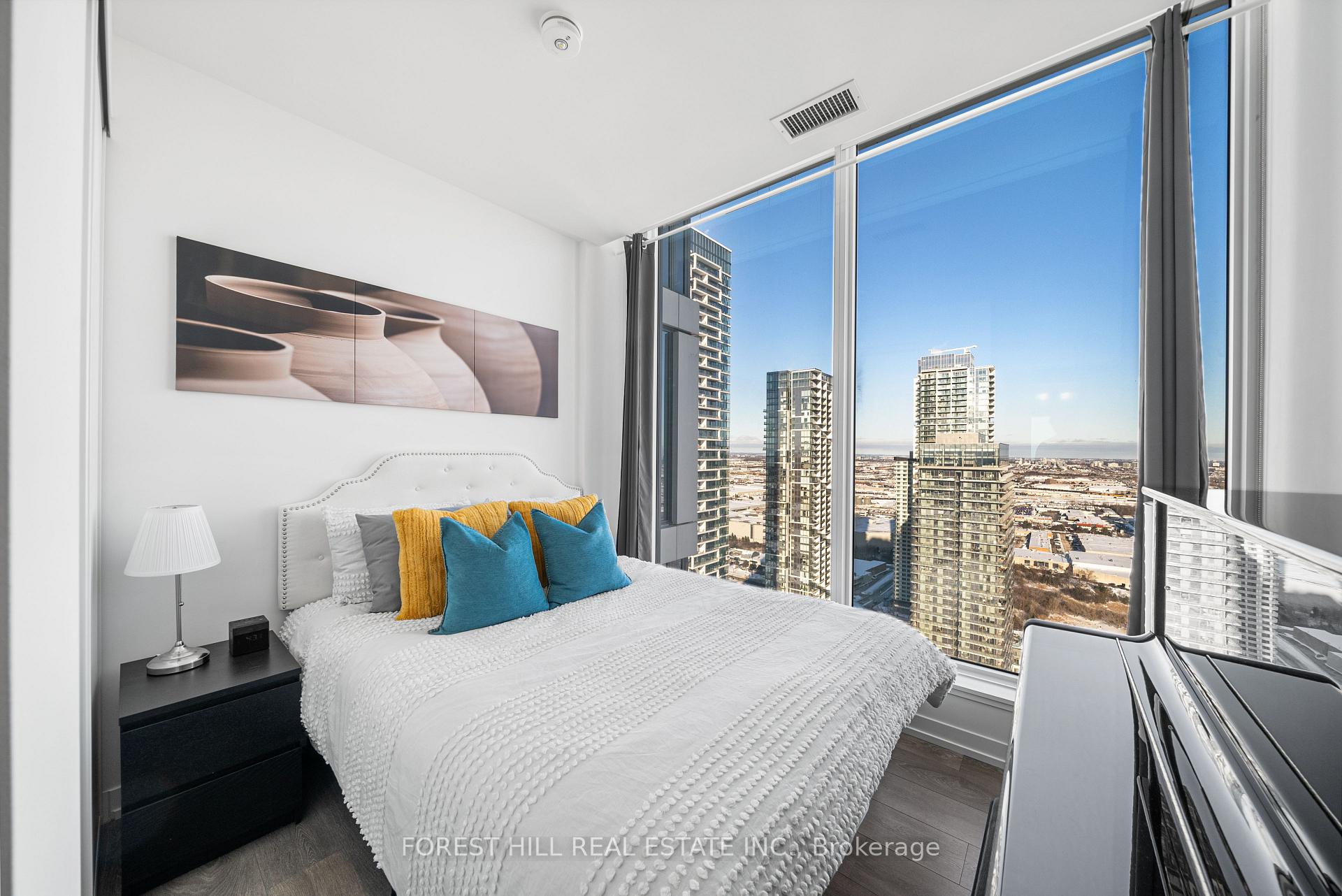 Photo 16 of Unit 4303, 5 Buttermill Avenue, Vaughan, Vaughan Corporate Centre — HOMEH