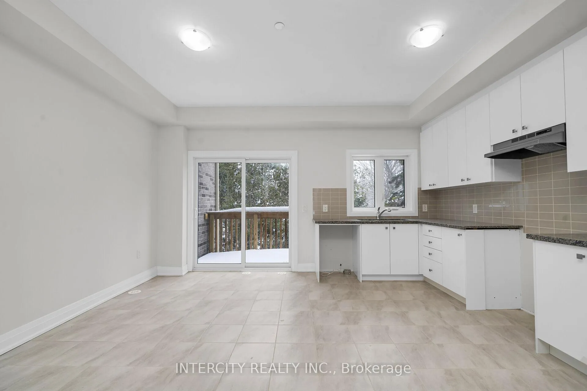 Photo 5 of Unit Unit 20, 79 Marret Lane, Clarington, Newcastle — HOMEH