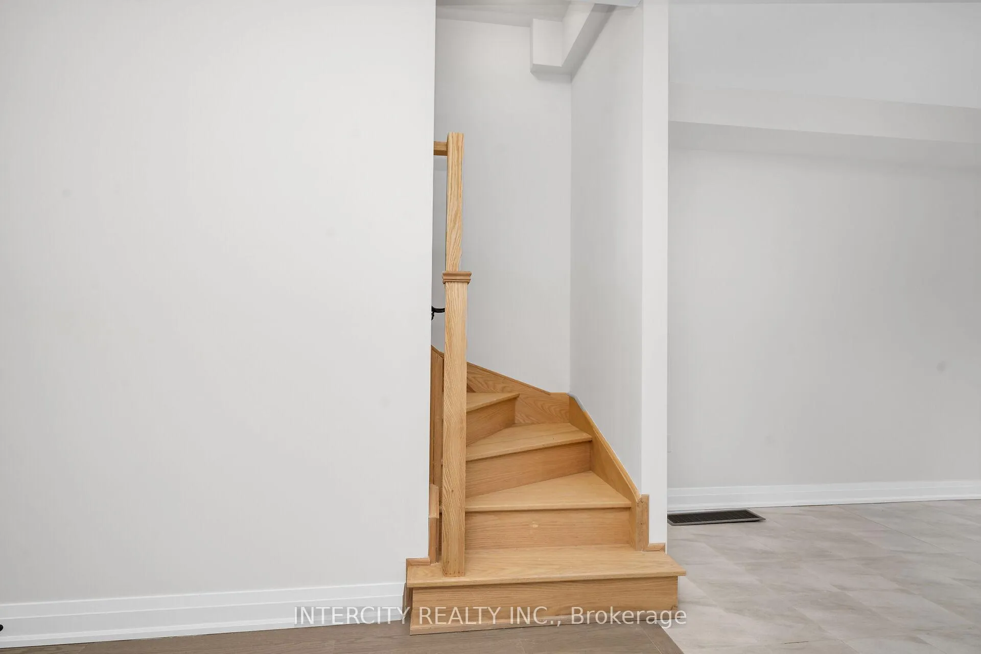 Photo 12 of Unit Unit 20, 79 Marret Lane, Clarington, Newcastle — HOMEH