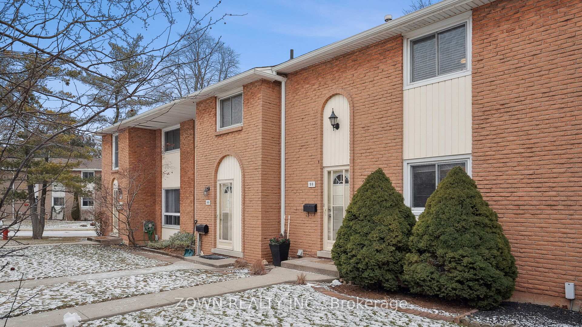 Photo 2 of Unit 98, 151 Gateshead Crescent, Hamilton, Stoney Creek — HOMEH